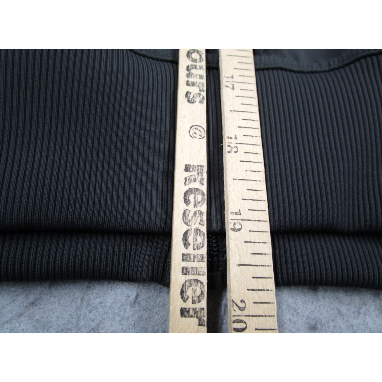 Lululemon Lululemon Women Jacket 6 Gray Wunder Train Full Zip Bomber Travel Gym Size M / US 6-8 / IT 42-44 - 6 Thumbnail