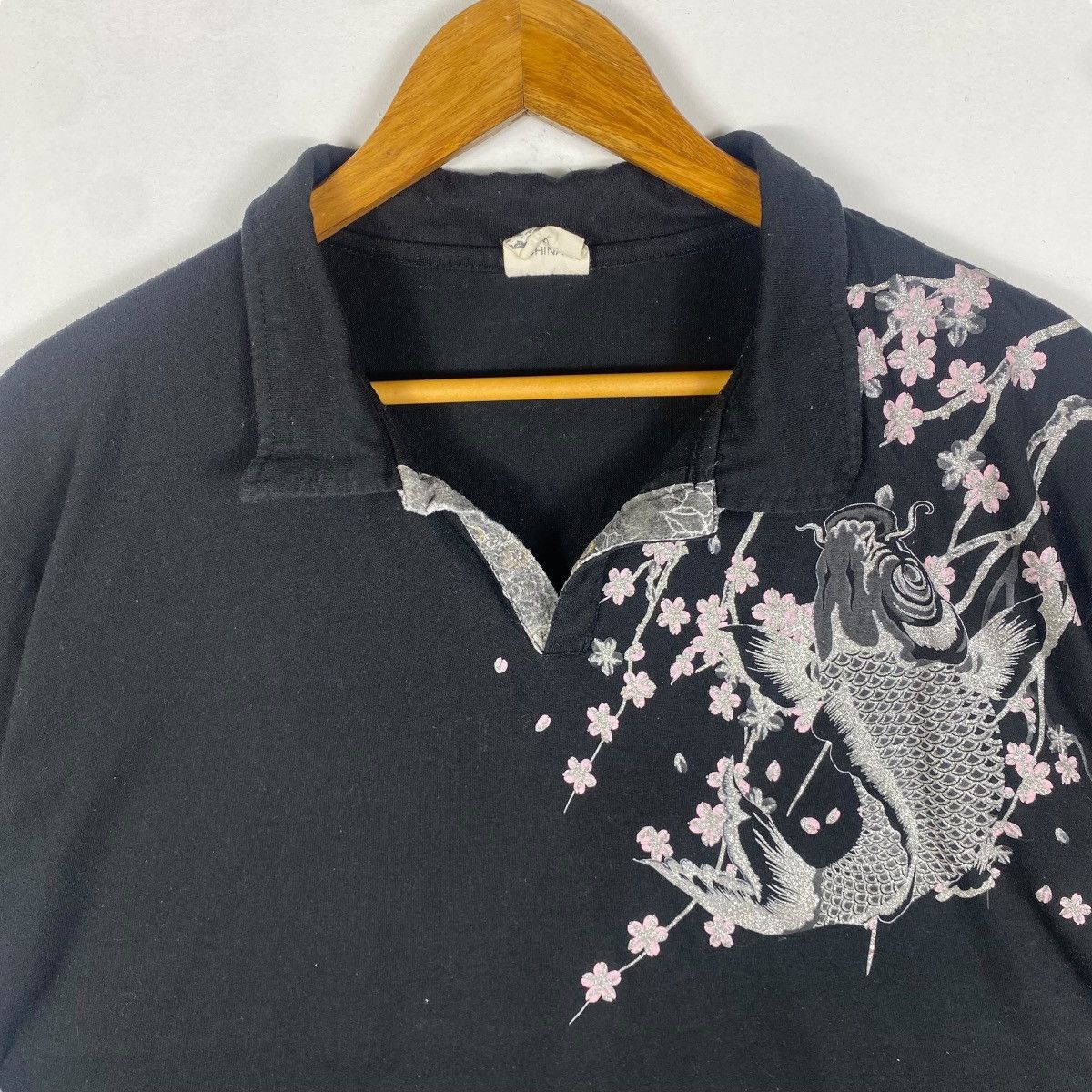 Japanese Brand Japanese Brand CURE ALL Sukajan Carp Fish Polo Shirt Size US XL / EU 56 / 4 - 2 Thumbnail