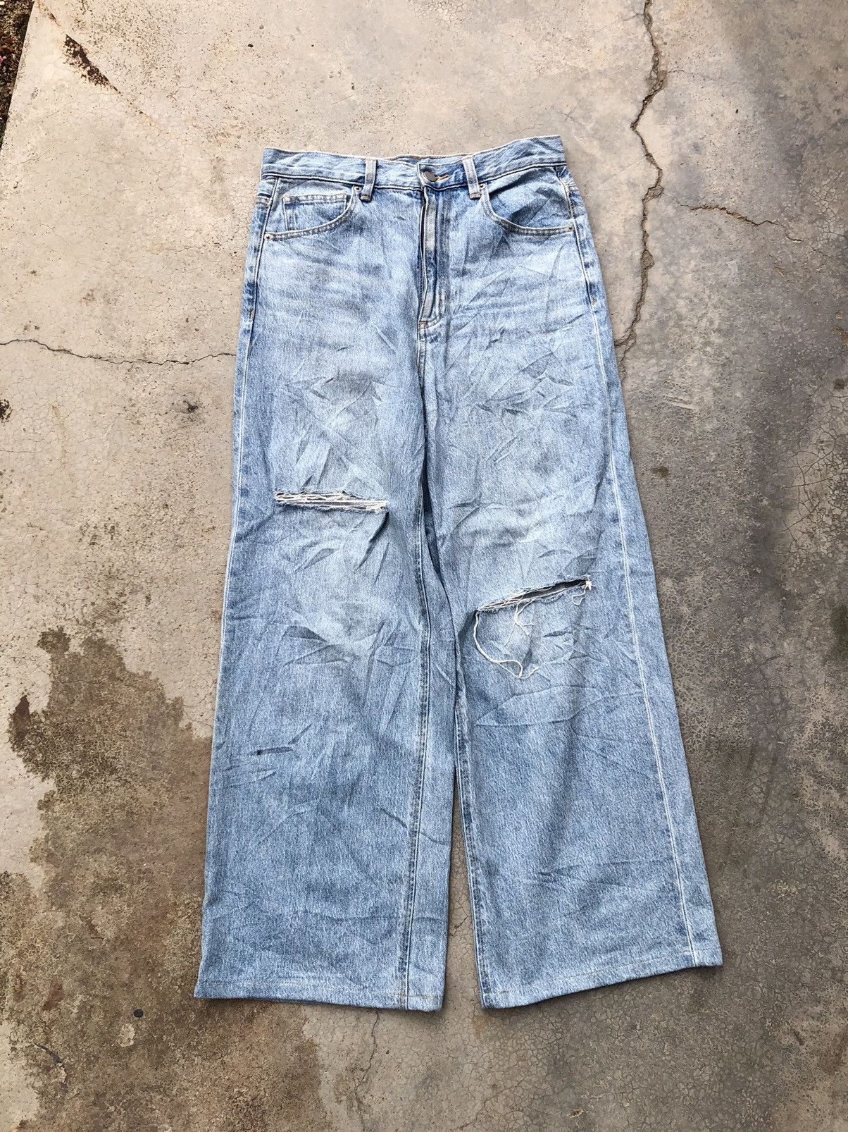 GU BAGGY DISTRESSED DENIM BY GU Size US 29 - 1 Thumbnail