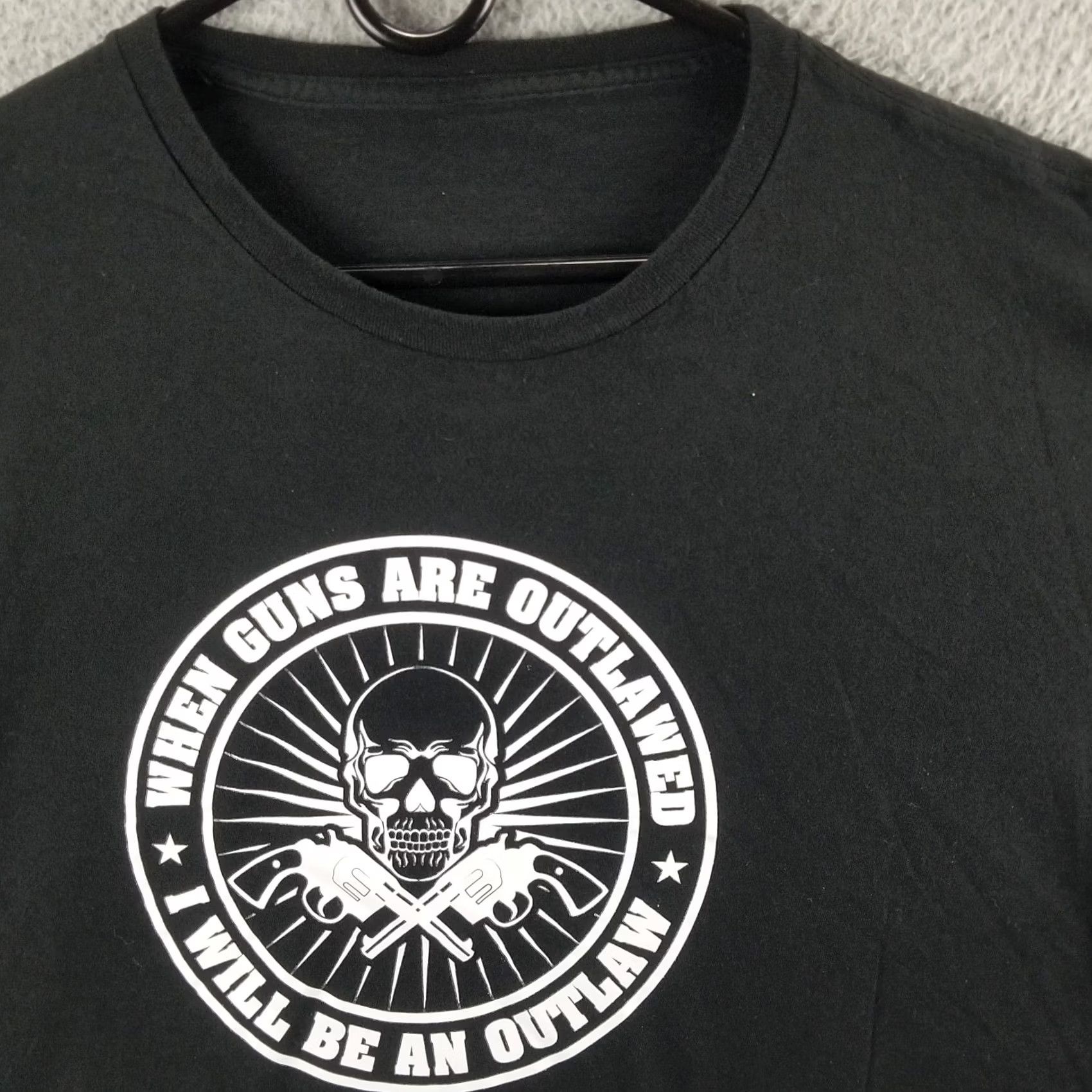Gildan Gildan Mens XL Black T-Shirt When Guns are Outlawed Will be an Outlaw USA Shirt XL Black Mens Tee Shirt Upgrade Vintage? No issue Size US XL / EU 56 / 4 - 2 Thumbnail