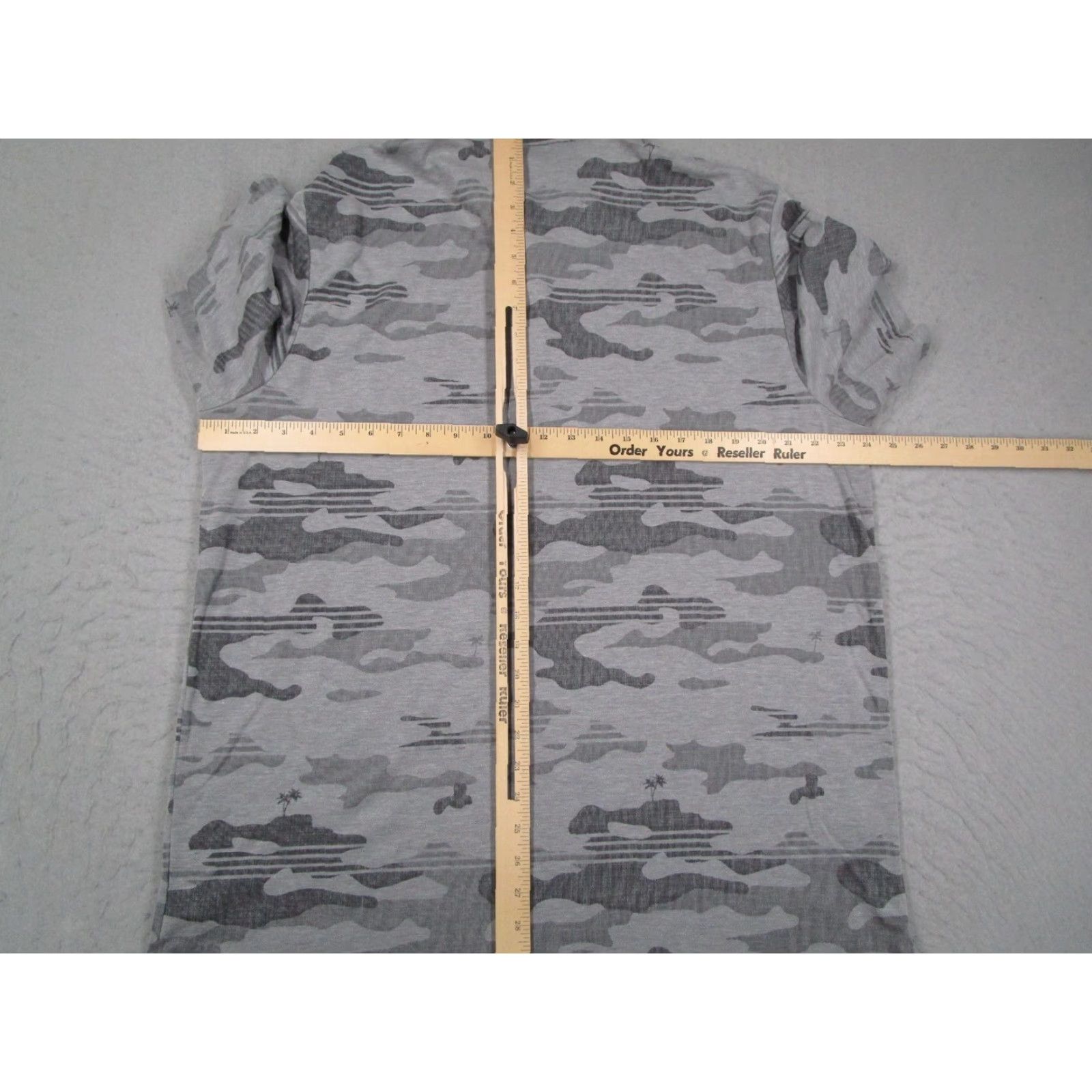 TravisMathew TravisMathew Polo Shirt Mens 3XL Gray Camo Golf Pima Cotton Recycled Polyester Size US XXL / EU 58 / 5 - 6 Thumbnail