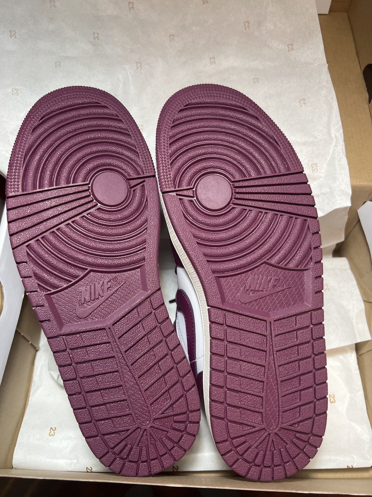 Nike BRAND NEW PURPLE JORDAN AJ 1 LOW - WOMENS Size US 8 / IT 38 - 6 Thumbnail
