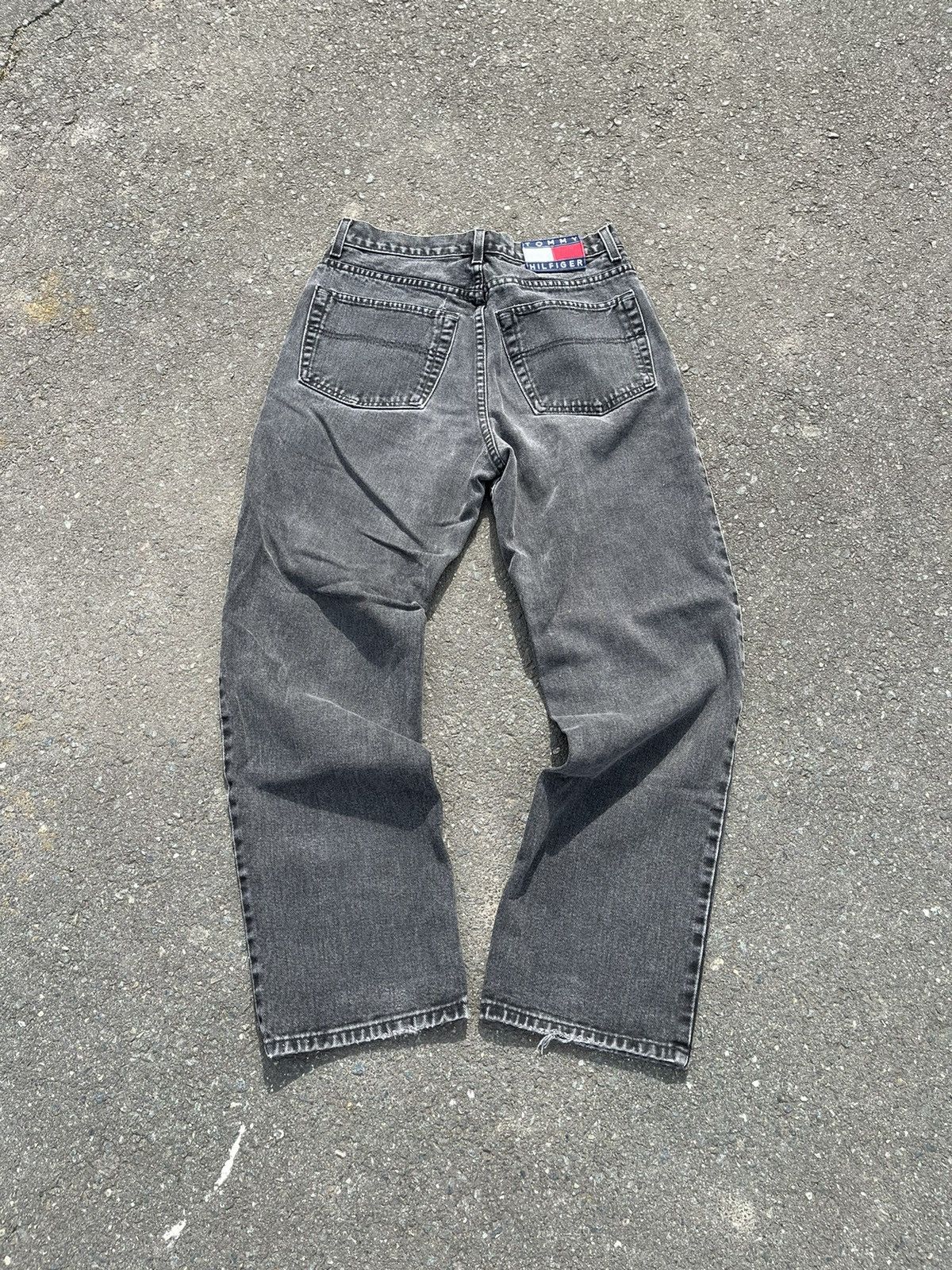 Tommy Hilfiger Vintage Tommy Hilfiger Faded Black Jeans Size US 30 / EU 46 - 1 Thumbnail