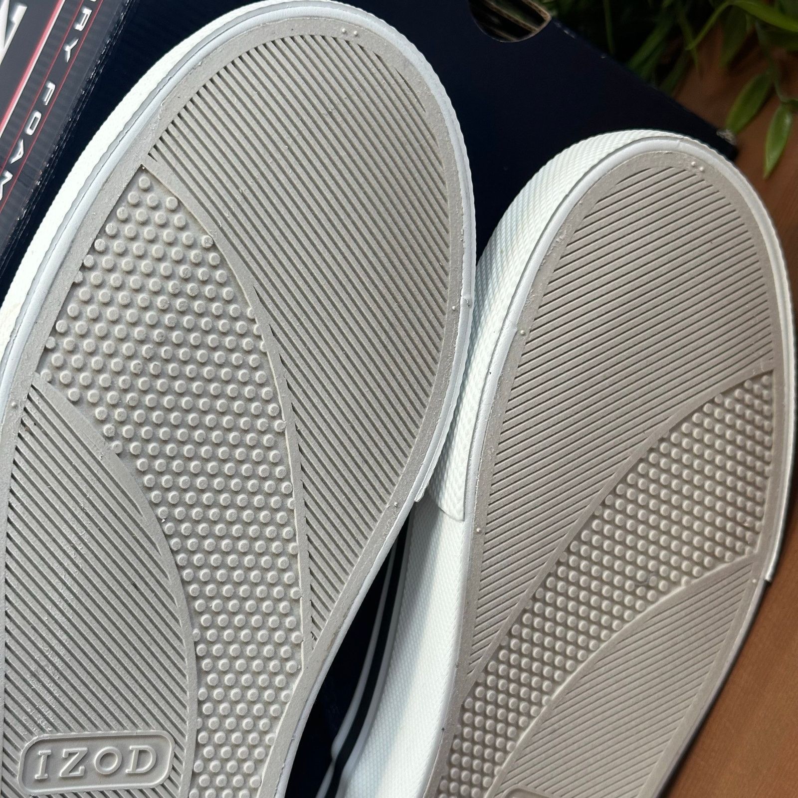 Izod Izod Men's Rangley Canvas Memory Foam Lace Up Shoes Size 8 Size US 8 / EU 41 - 7 Thumbnail