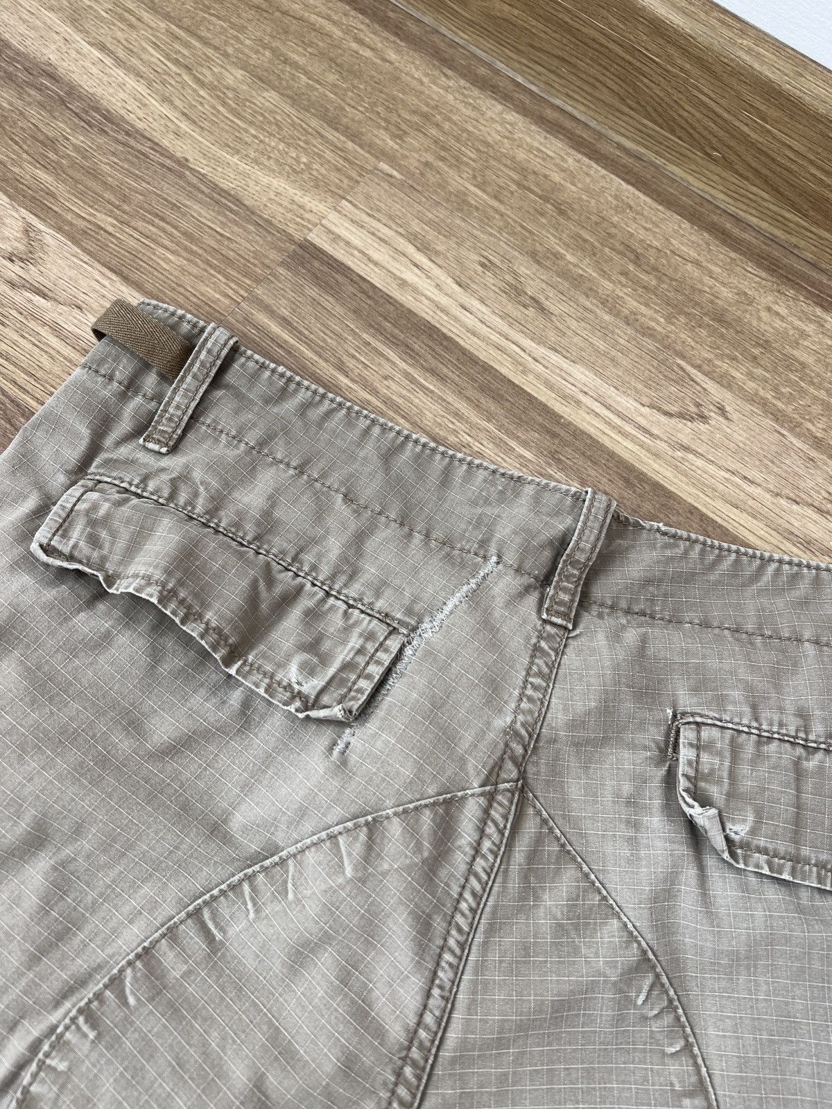 Carhartt Carhartt Aviation Beige Black Pants size 31x32 Size US 31 - 16 Thumbnail
