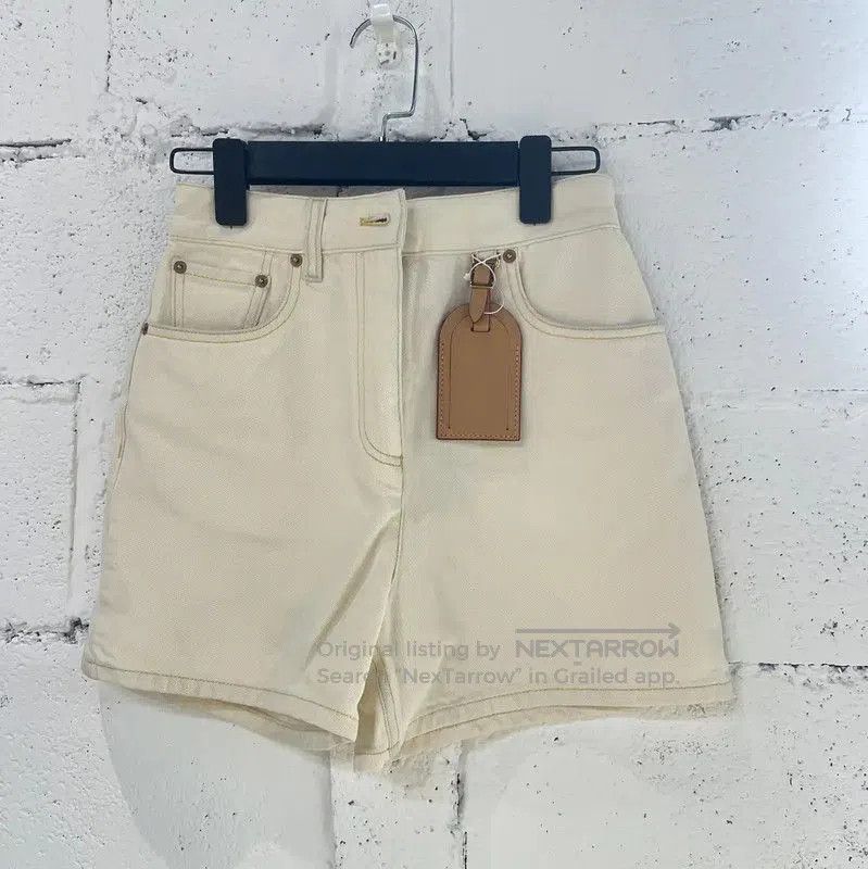 Louis Vuitton Louis Vuitton White Cotton Women's Shorts . Size 28" / US 6 / IT 42 - 1 Thumbnail