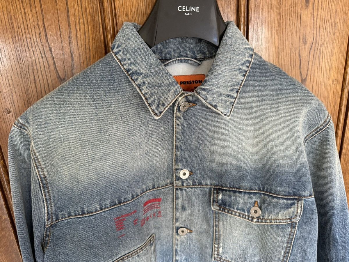 Heron Preston Heron Preston oiled distressed denim workwear trucker jacket Size US S / EU 44-46 / 1 - 15 Thumbnail