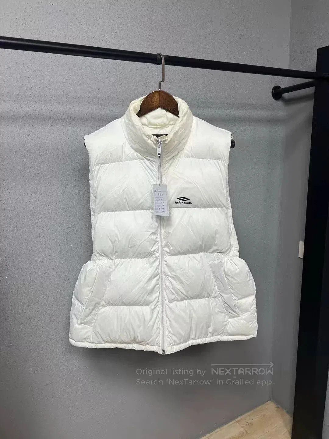 balenciaga white ski vest size 36.