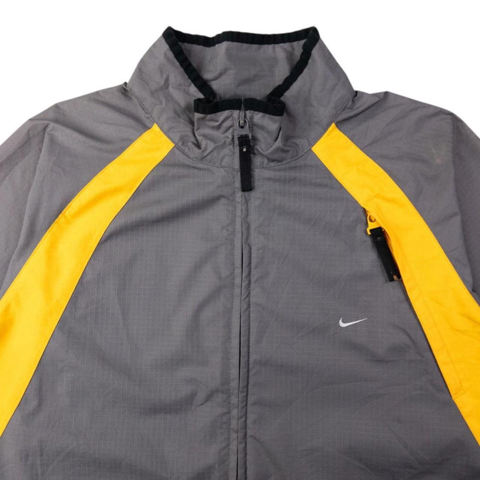 Nike Vintage Nike Climafit Zip Up Jacket Size M Size US M / EU 48-50 / 2 - 3 Thumbnail