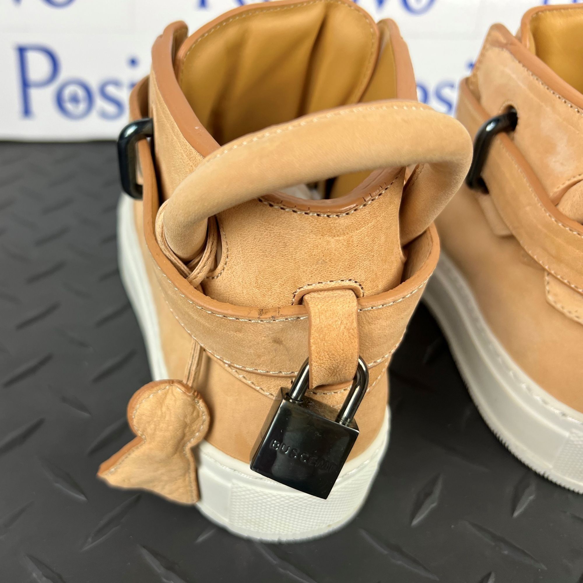 Buscemi Buscemi 100MM Vegtan/Avorio Leather Sneakers US 6 SAMPLE Size US 6 / EU 39 - 7 Thumbnail