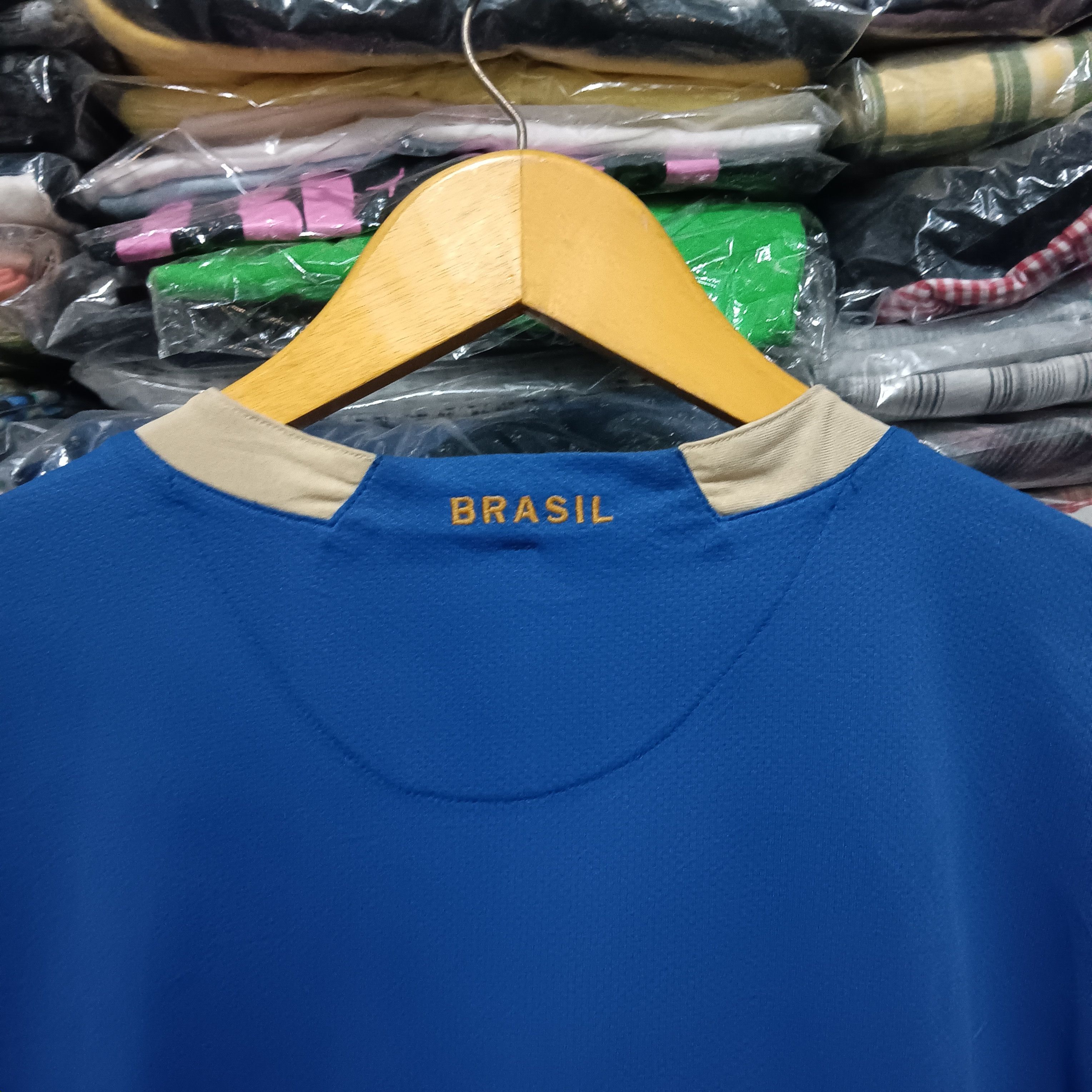 Nike Vintage Nike Brazil away jersey Size US XL / EU 56 / 4 - 8 Thumbnail
