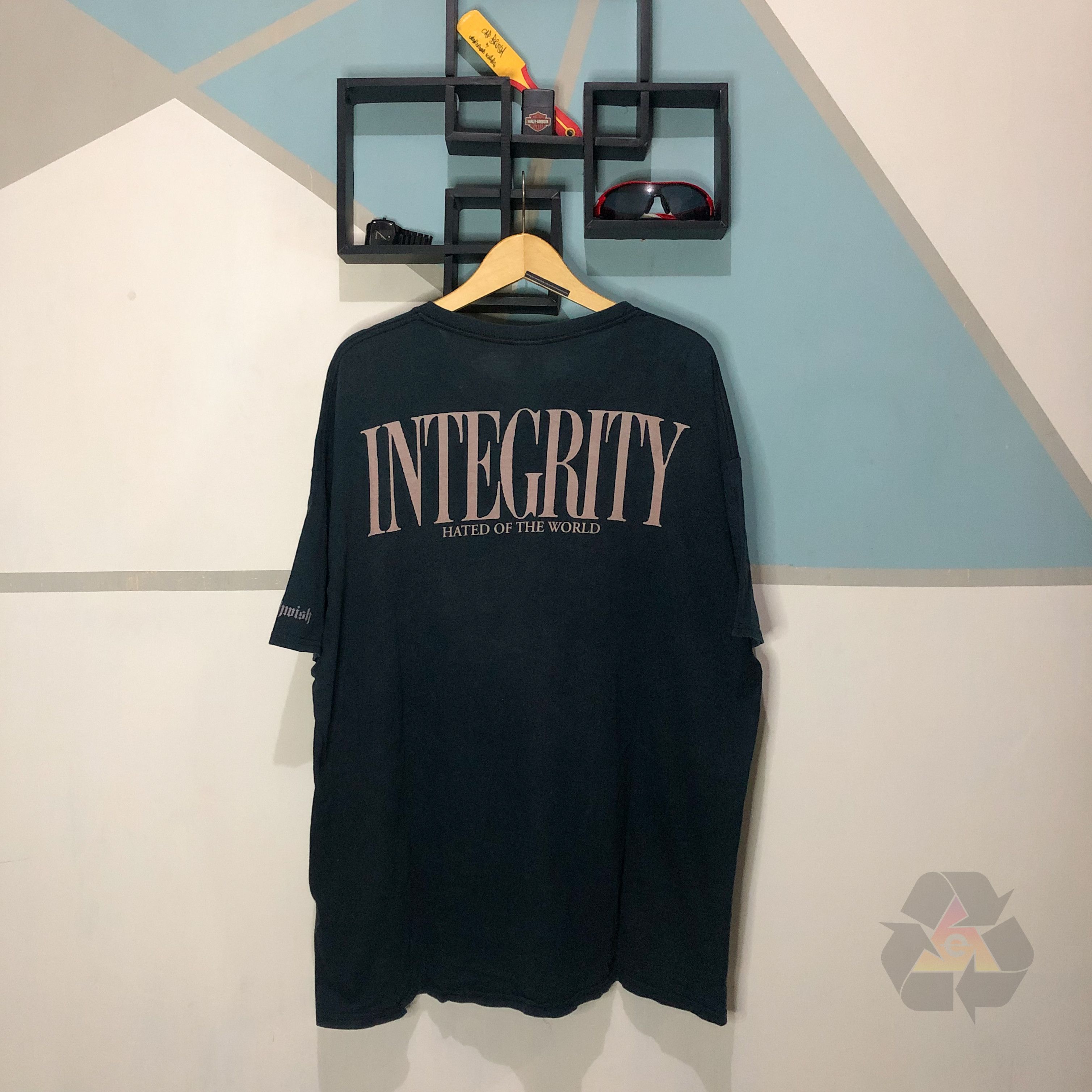 Band Tees Vintage Integrity Charles Manson 00s Y2K T-Shirt Size US XXL / EU 58 / 5 - 13 Thumbnail