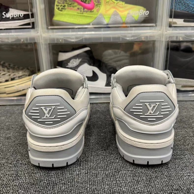 Louis Vuitton lv trainer sneakers size 41-2507 Size US 7 / EU 40 - 2 Thumbnail