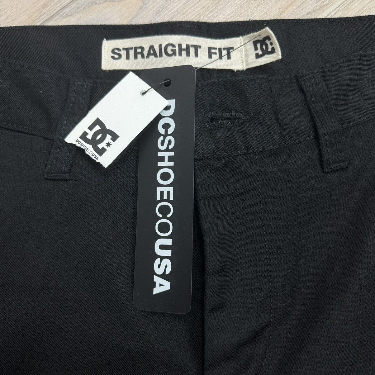 DC Essential DC Shoes Straight Fit Black Skater Cotton Shorts Size US 30 / EU 46 - 7 Thumbnail