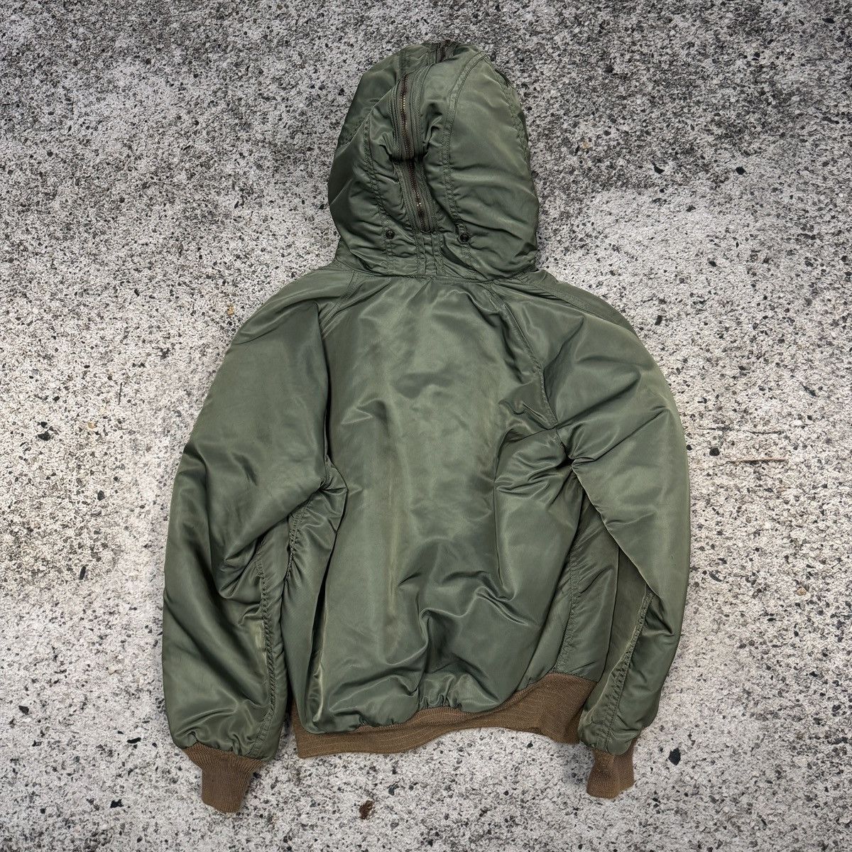 Vintage Vintage 80s USAF N-2B Heavy Flying Hooded Bomber Jacket Size US M / EU 48-50 / 2 - 11 Thumbnail
