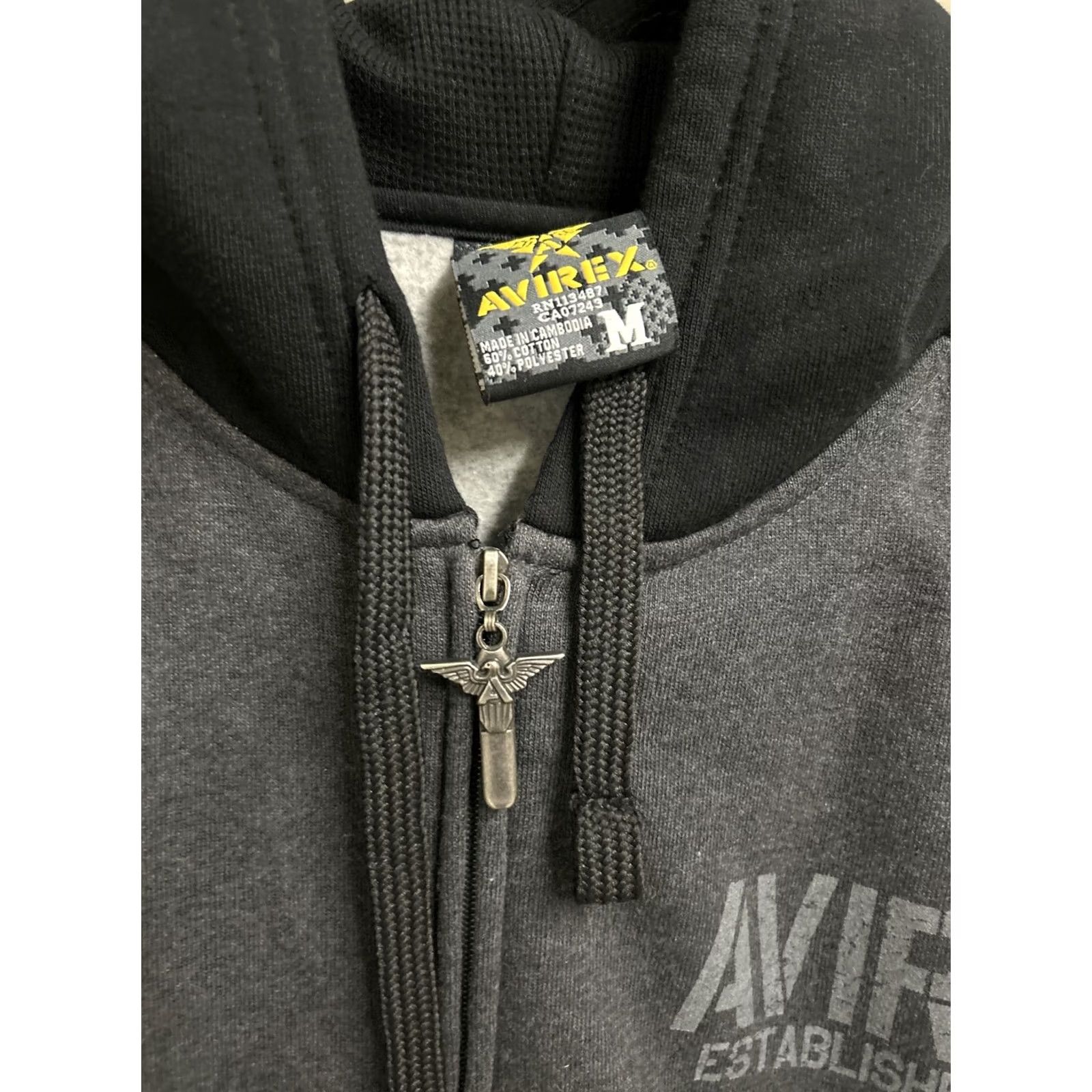 Avirex VINTAGE Avirex Hoodie Medium M Gray Hip Hop 90s 2000s Men Size US M / EU 48-50 / 2 - 7 Thumbnail