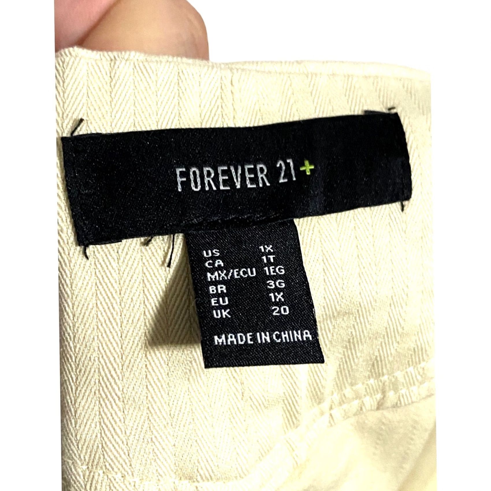 Forever 21 FOREVER 21 Lace Up Mini Skirt Plus 1X Ruffle Hem Flounce Coquette Milkmaid Y2K Skirt Women Plus 1X Cream Short Size 40" / US 18 - 5 Thumbnail