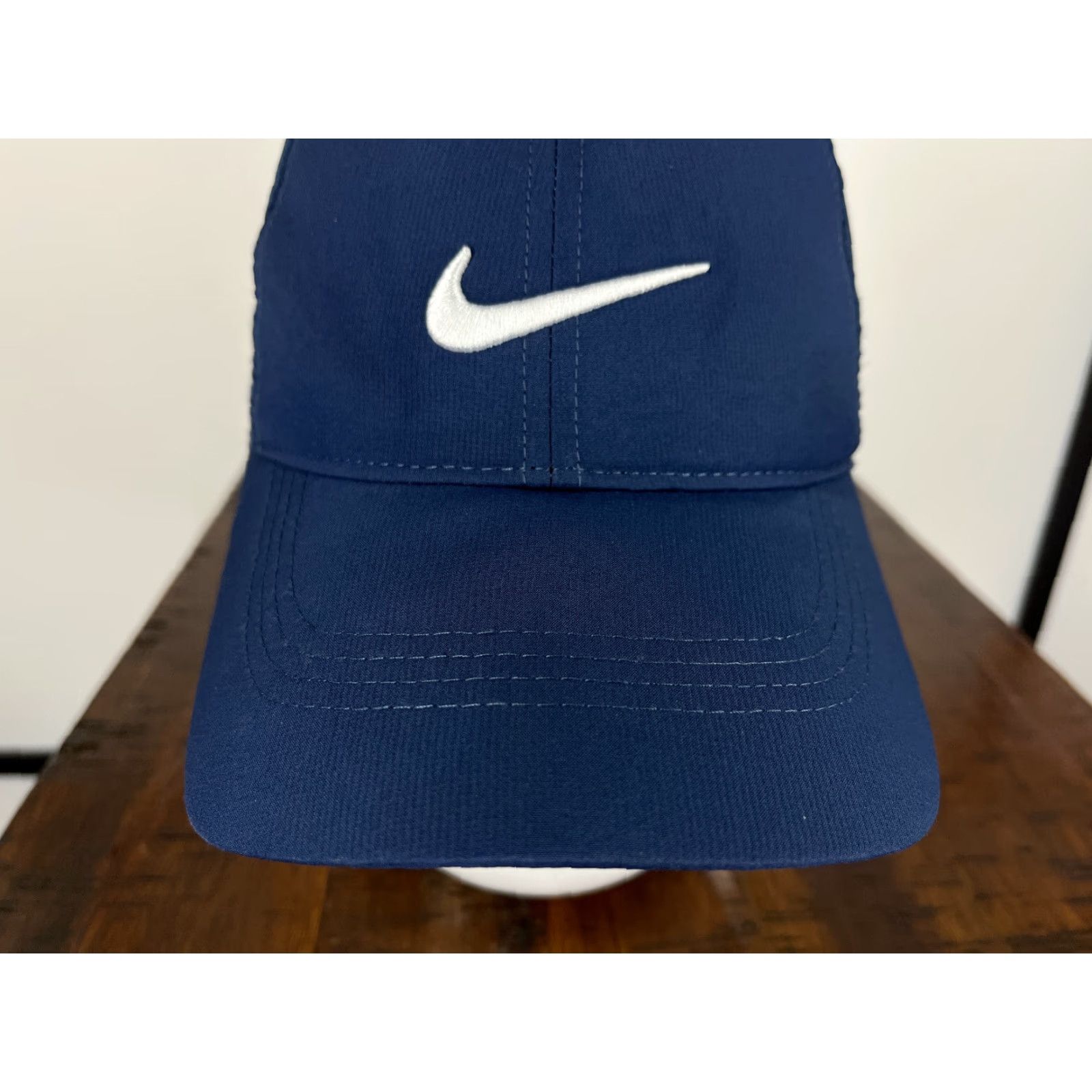 Nike Nike Golf Hat Cap Adjustable One Size Blue Lined 100% Polyester Mens Baseball Cap Sports Casual Travel Size ONE SIZE - 3 Thumbnail