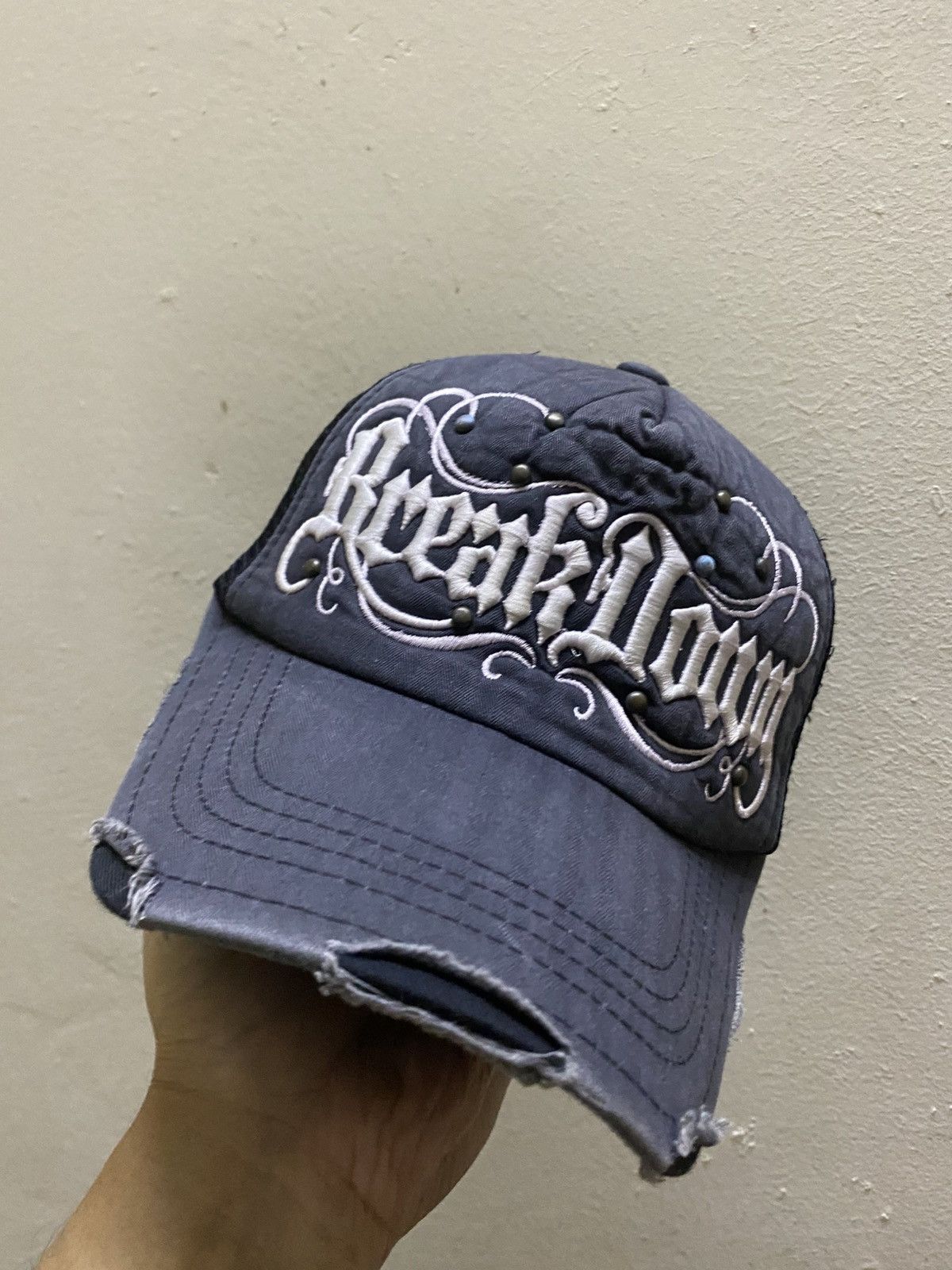 Vintage VINTAGE BREAKDOWN DISTRESSED TRUCKER SNAPBACK Size ONE SIZE - 1 Thumbnail