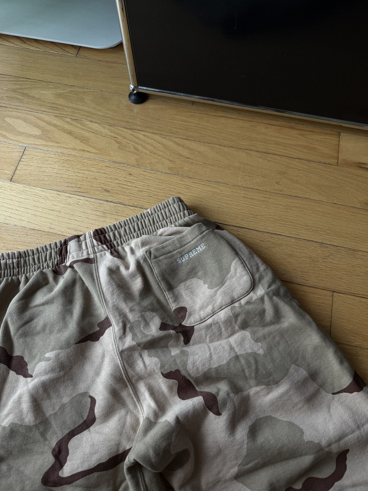 Supreme Supreme $ Desert camo sweatpants Size US 32 / EU 48 - 6 Thumbnail