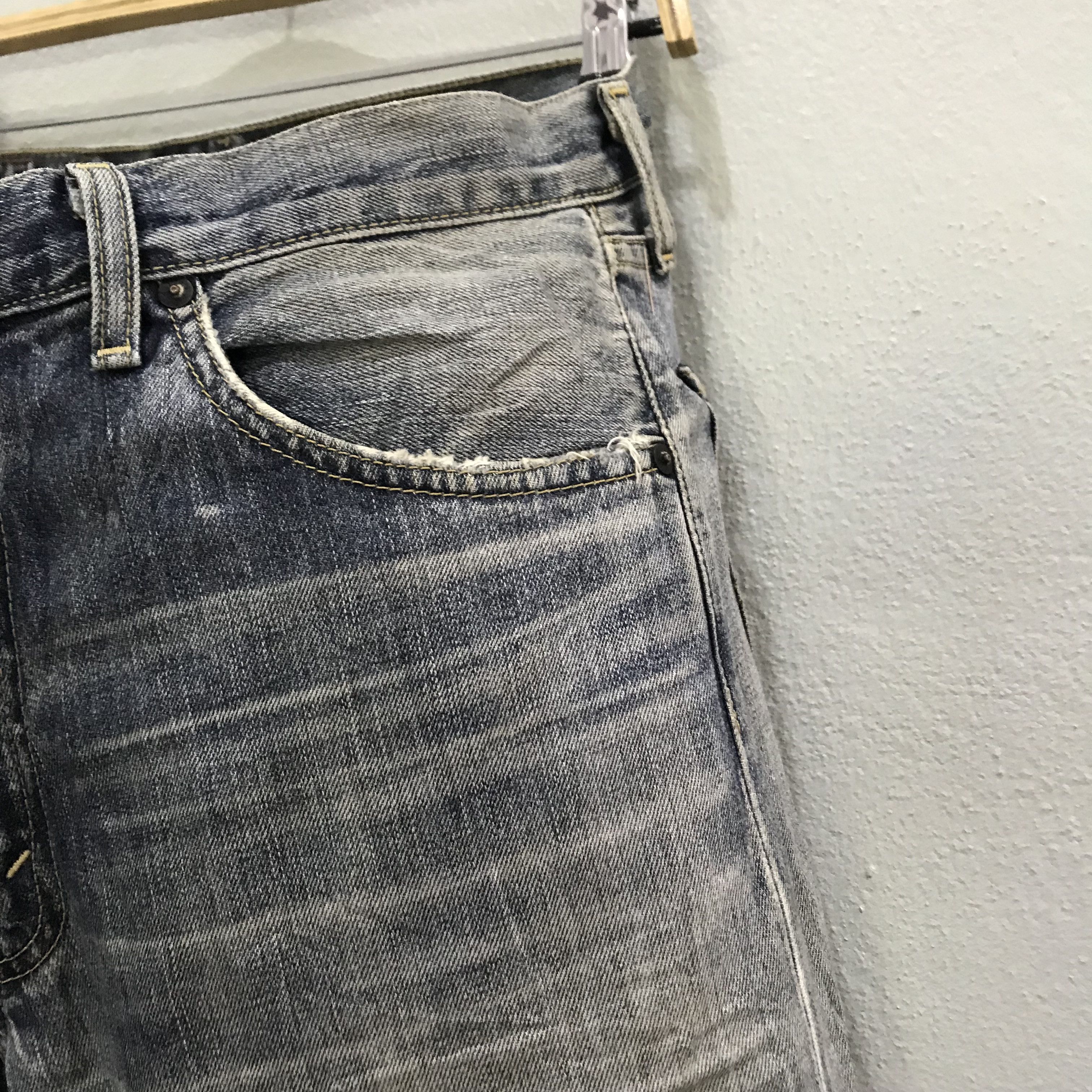 Levi's Vintage Levi's 501 Japan Jeans Distressed Light Wash Size US 32 / EU 48 - 9 Thumbnail