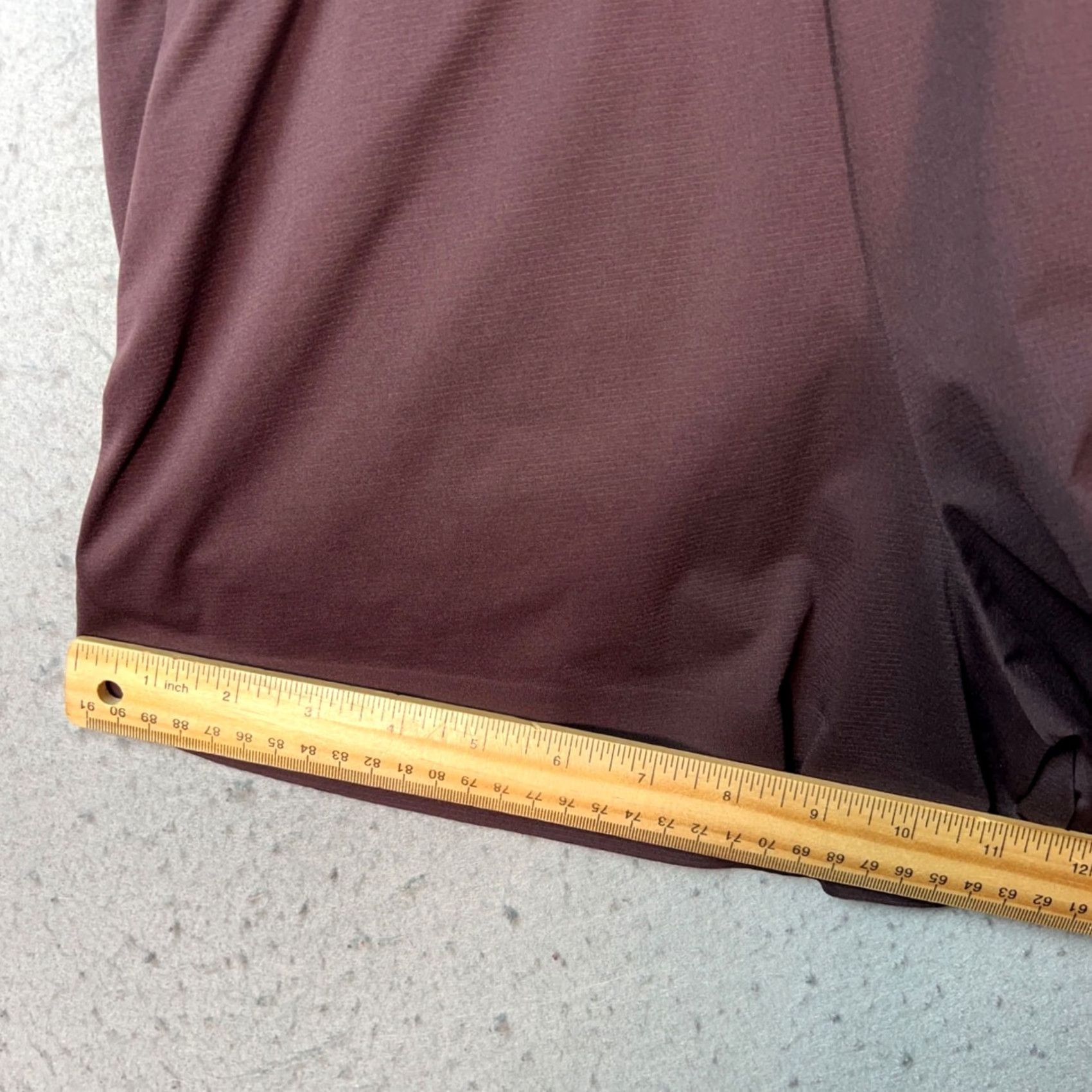 Uniqlo Uniqlo Womens Size Small Burgundy Athletic Shorts Lightweight Gym Running Size 28" / US 6 / IT 42 - 7 Thumbnail