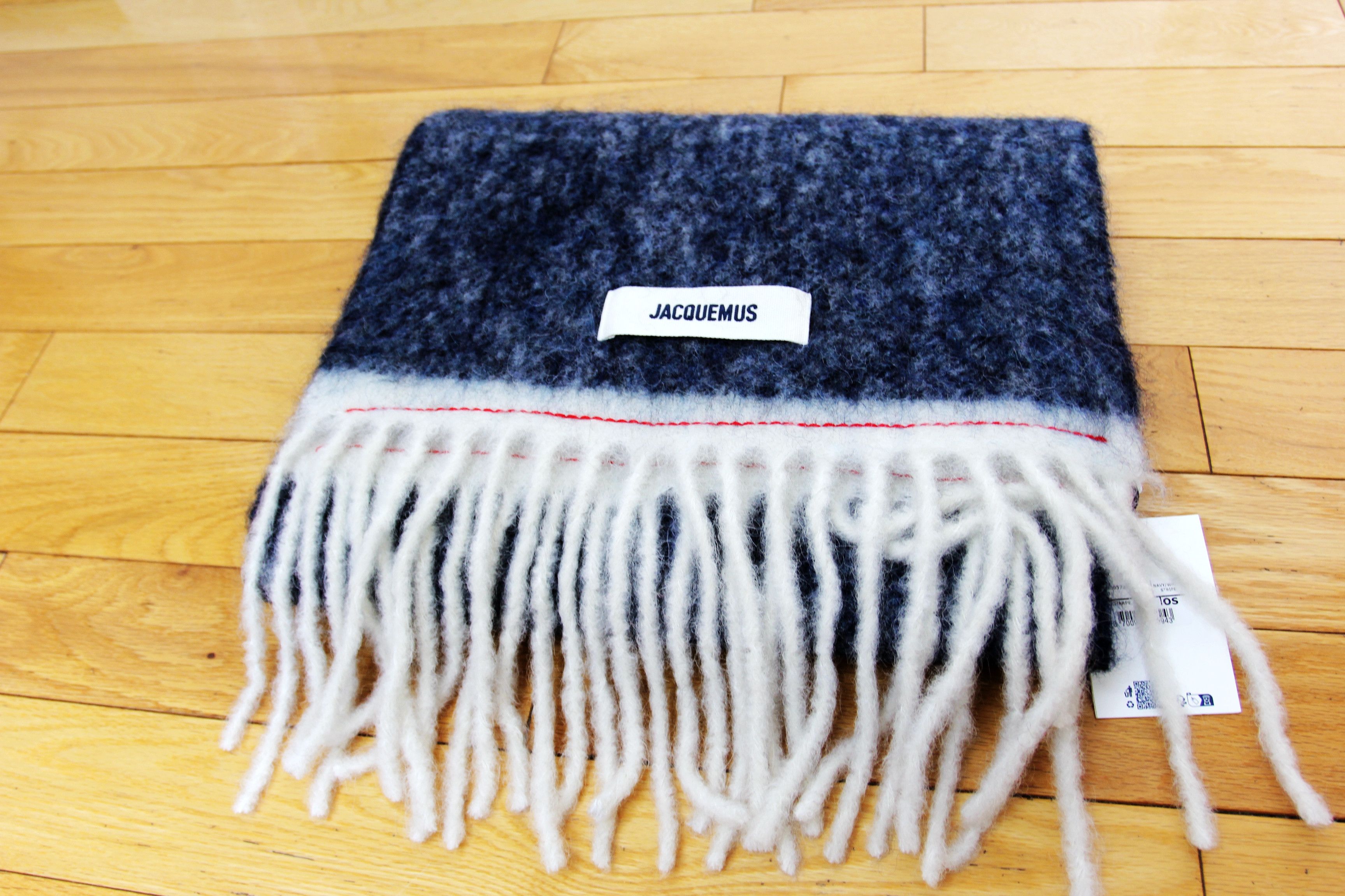 Jacquemus BNWT AW25 JACQUEMUS L ECHARPE CARRO BRUSHED SCARVES NAVY Size ONE SIZE - 2 Thumbnail