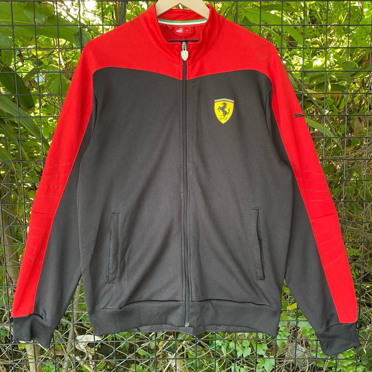 Ferrari × Japanese Brand × Puma Vtg Puma X Ferarri Zipper Jacket Size US L / EU 52-54 / 3 - 2 Thumbnail