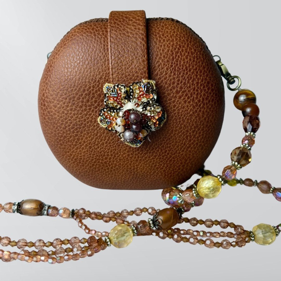 Mary Frances Mary Frances Bee Happy Beaded Crystals & Gems Leather Purse Size ONE SIZE - 6 Thumbnail
