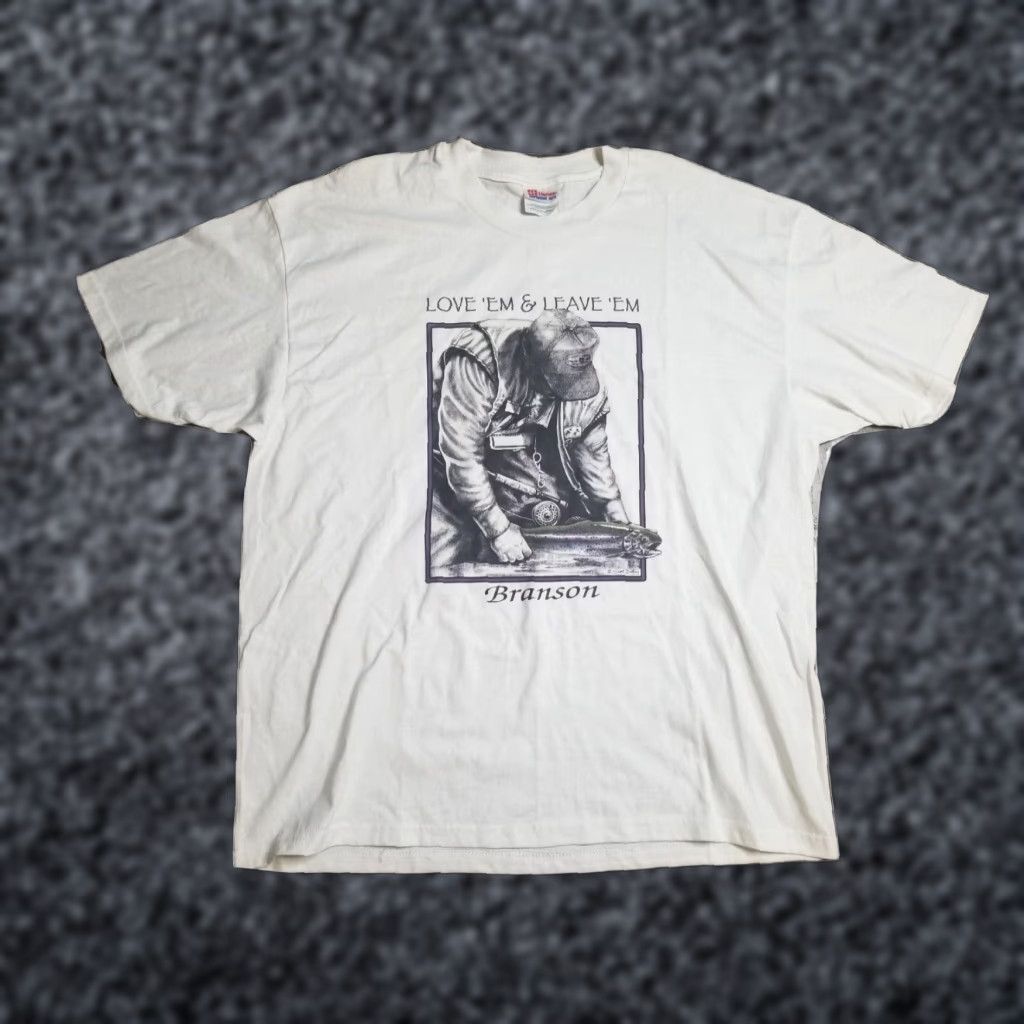 Hanes VINTAGE 90s Hanes Graphic Tee XL White Branson Missouri Love Em and Leave Em Fishing T Shirt Mens Size US XL / EU 56 / 4 - 1 Thumbnail