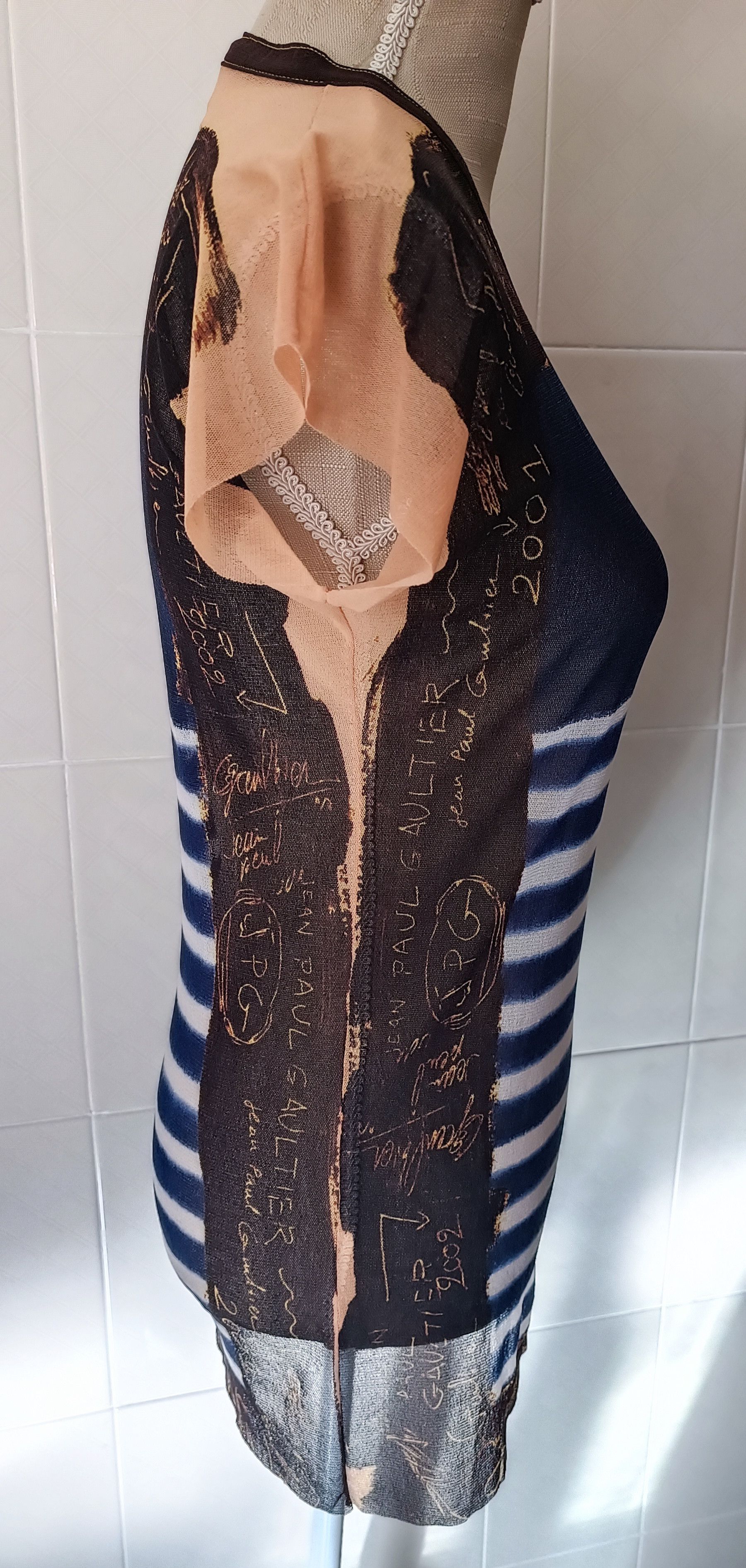 Jean Paul Gaultier SS2001- Graffiti and stripes long top Size US S / EU 44-46 / 1 - 16 Thumbnail