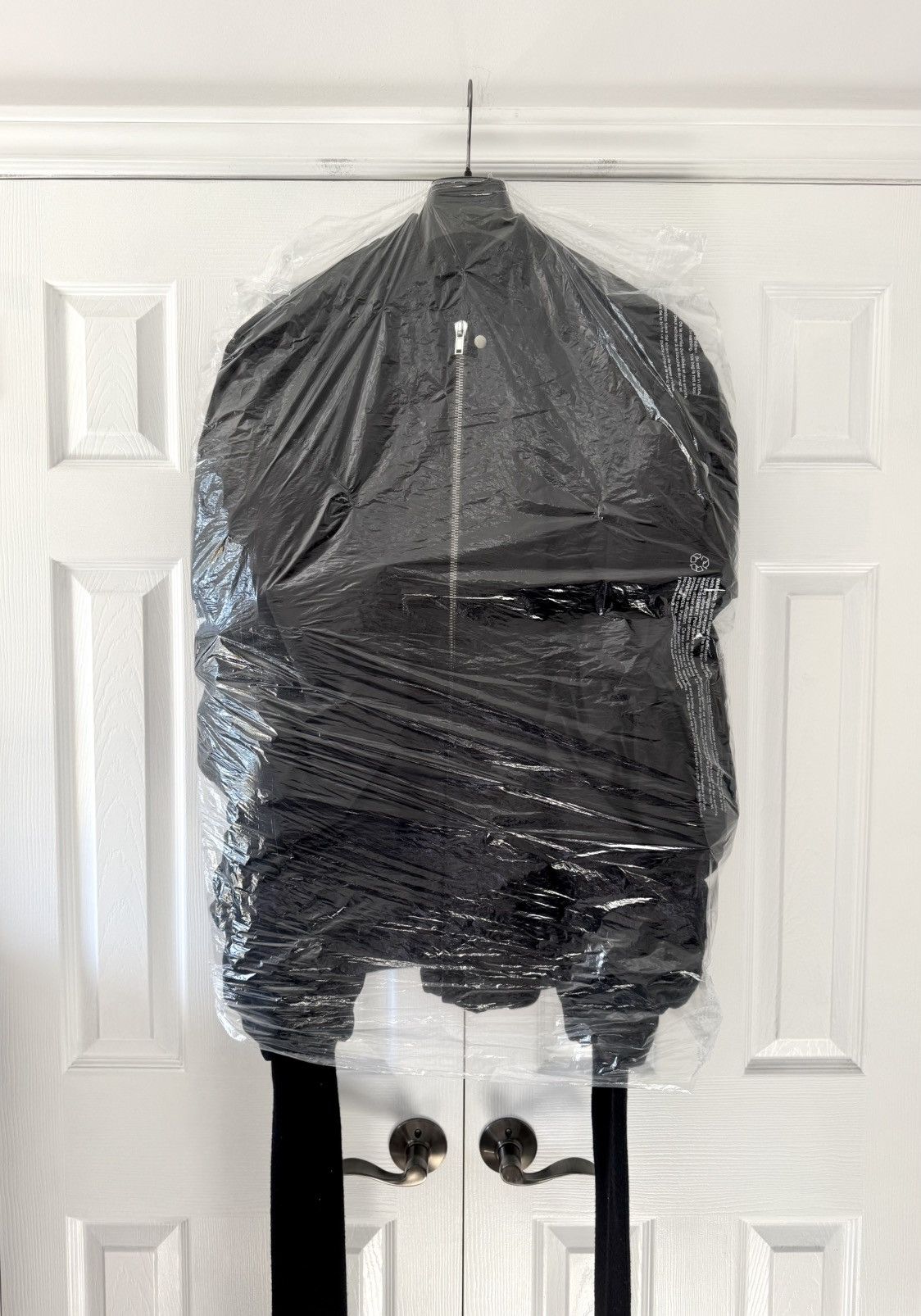 Rick Owens RARE: FW22 STROBE Padded Gauntlet Bomber Size US M / EU 48-50 / 2 - 19 Thumbnail