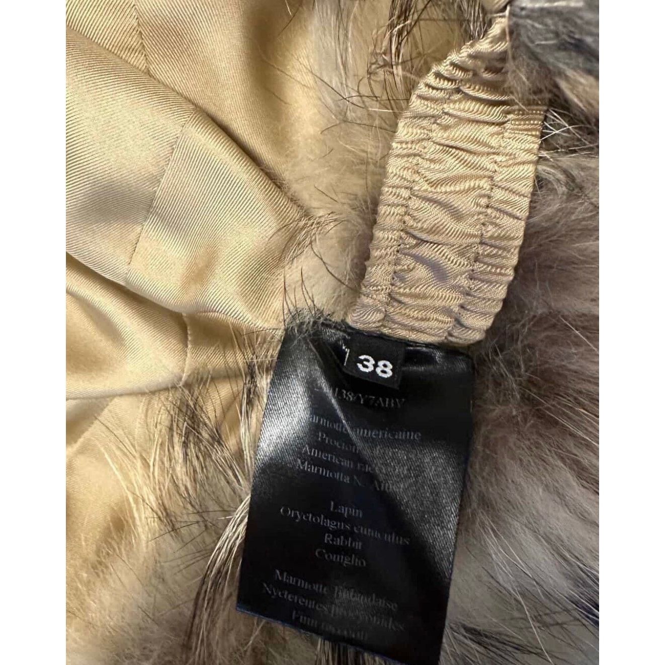 Yves Saint Laurent Rare Vintage Yves Saint Laurent Fur Poncho Size 38 Size S / US 4 / IT 40 - 5 Thumbnail