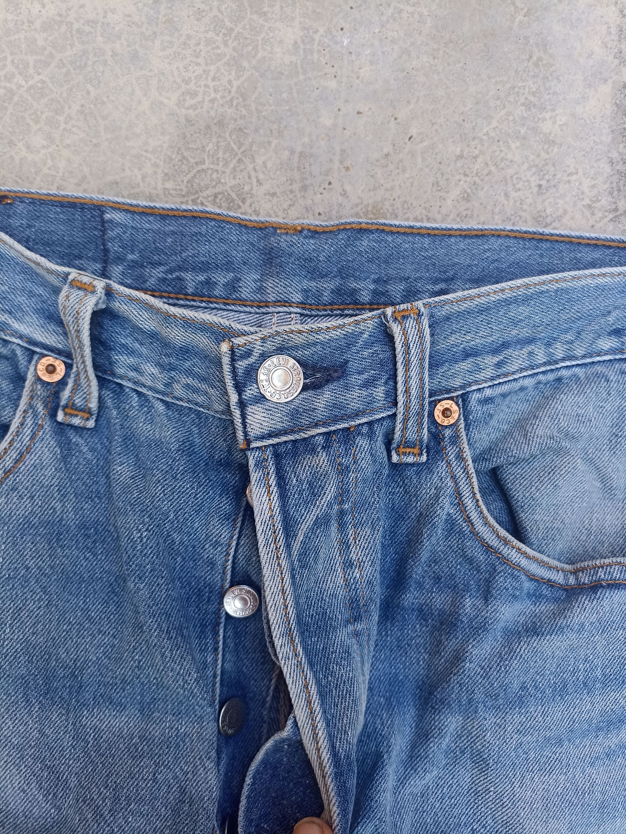 Levi's 🔥 Vtg 90s Vintage Levis 501 jeans Usa faded distressed Size US 30 / EU 46 - 11 Thumbnail