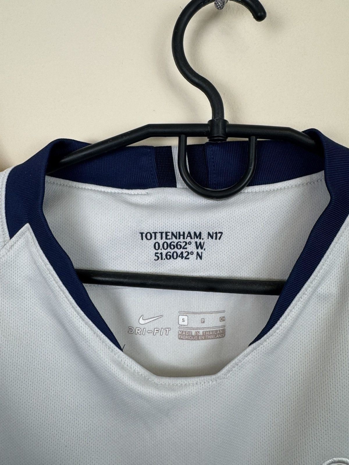 Nike Nike Tottenham 2018-2019 Home Soccer Jersey Men's S Back Size US S / EU 44-46 / 1 - 10 Thumbnail