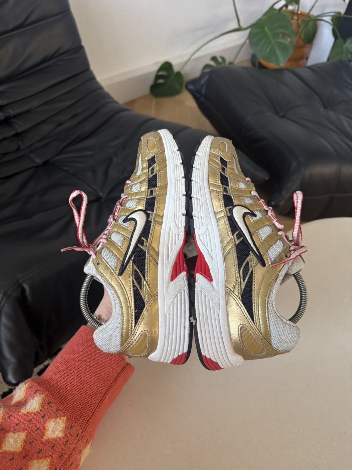 Nike Nike P-6000 Rare Gold Low Sneakers Hype Streetwear Swoosh Size US 7.5 / IT 37.5 - 3 Thumbnail