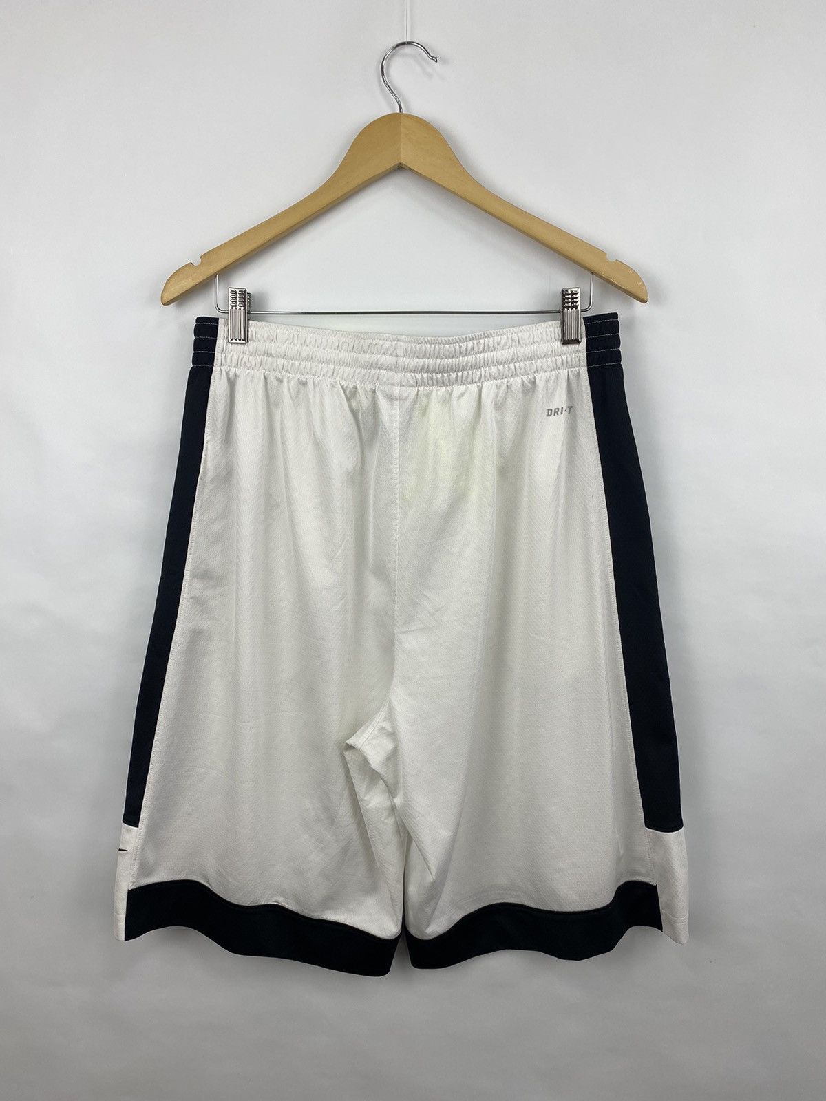 Nike 🇺🇸🏀 Vintage 90s Nike Basketball shorts Y2K Size US 34 / EU 50 - 7 Thumbnail