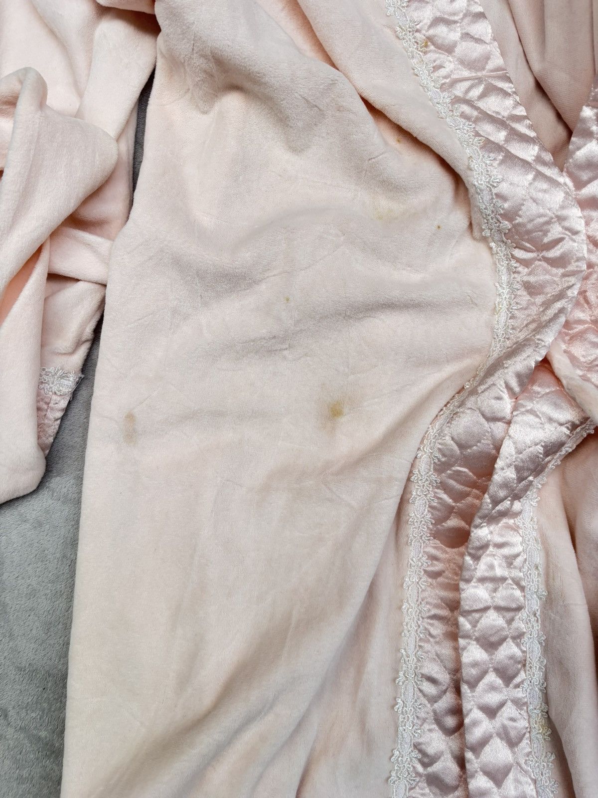 Dior 1970s Christian Dior Le Connaisseur Lace Trimmed Robe Size M / US 6-8 / IT 42-44 - 12 Thumbnail