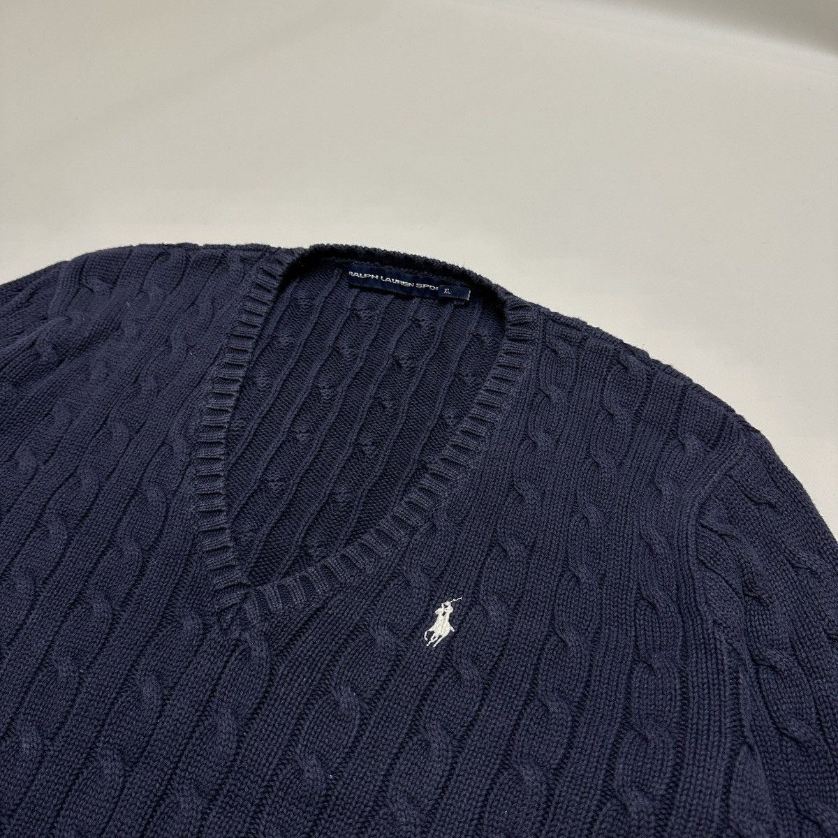 Polo Ralph Lauren Polo Ralph Lauren cable knit blue navy v-neck sweater Size XL / US 12-14 / IT 48-50 - 2 Thumbnail