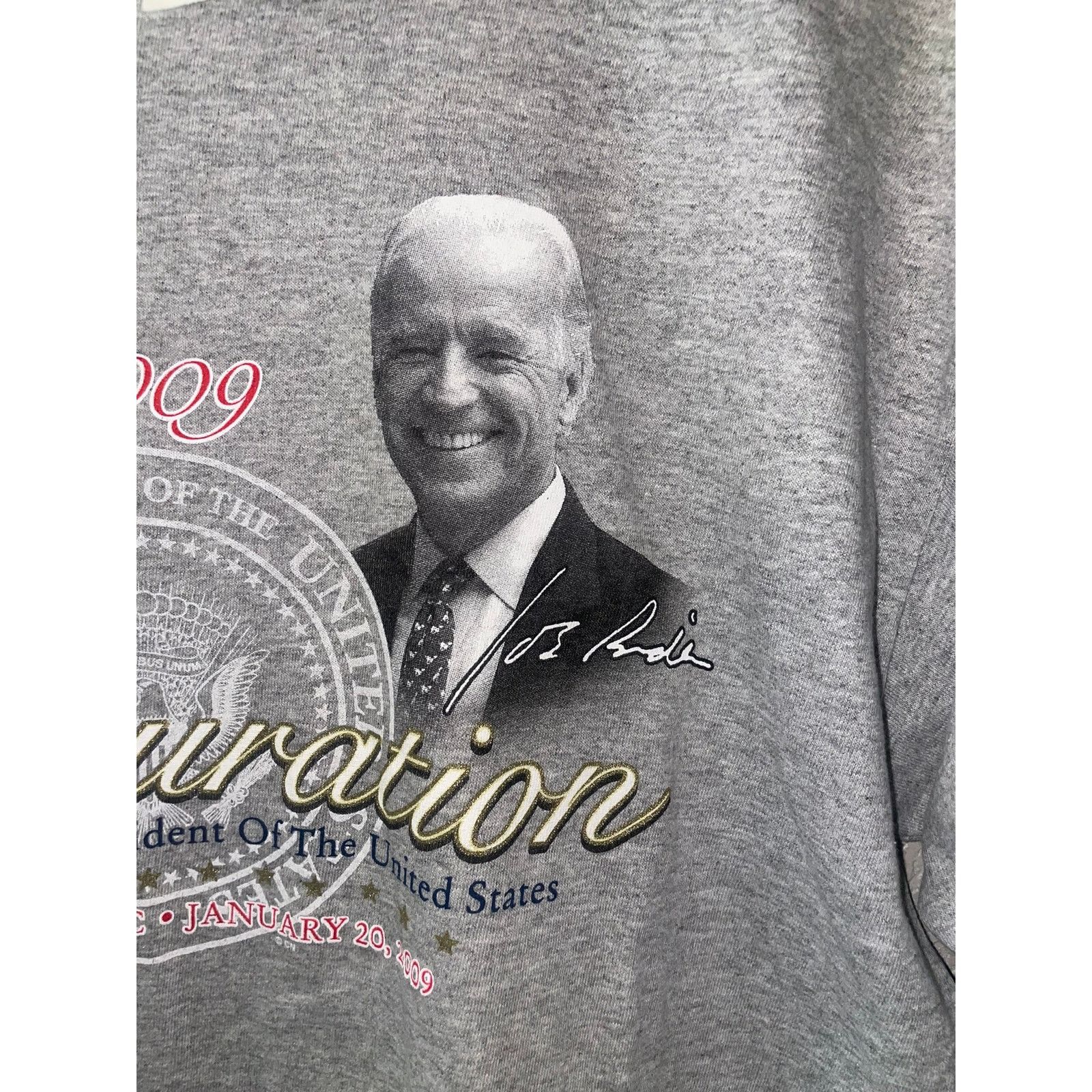 Gildan Vintage Inauguration Shirt 44th President Obama Biden Tee L Size US L / EU 52-54 / 3 - 3 Thumbnail