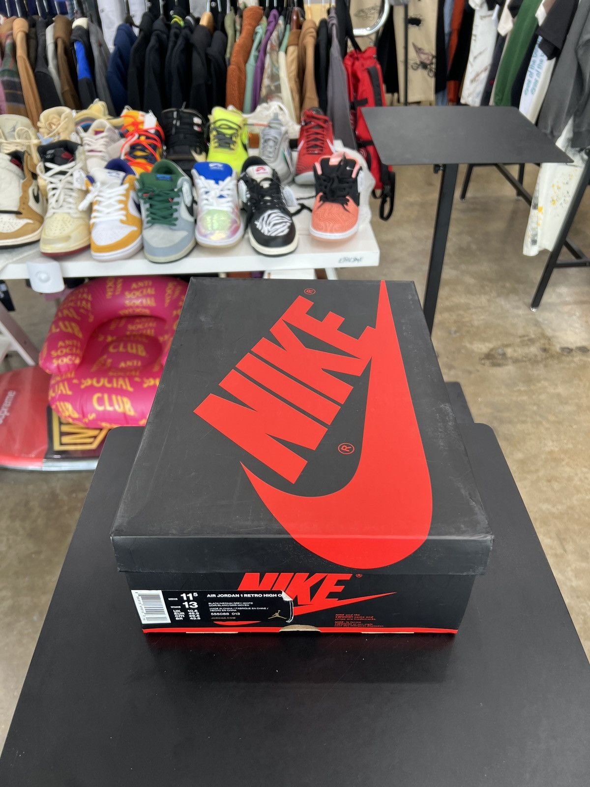 Jordan Brand × Nike Air Jordan 1 Shadow Sz. 11.5 (2018) Size US 11.5 / EU 44-45 - 12 Thumbnail