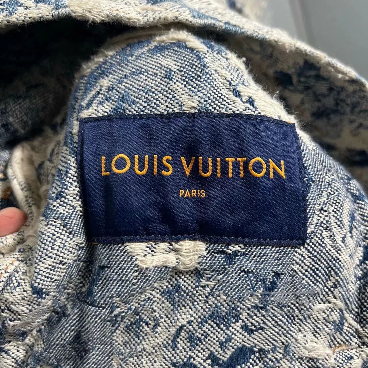 Louis Vuitton Louis Vuitton Distressed Denim Jacket. Size US S / EU 44-46 / 1 - 3 Thumbnail