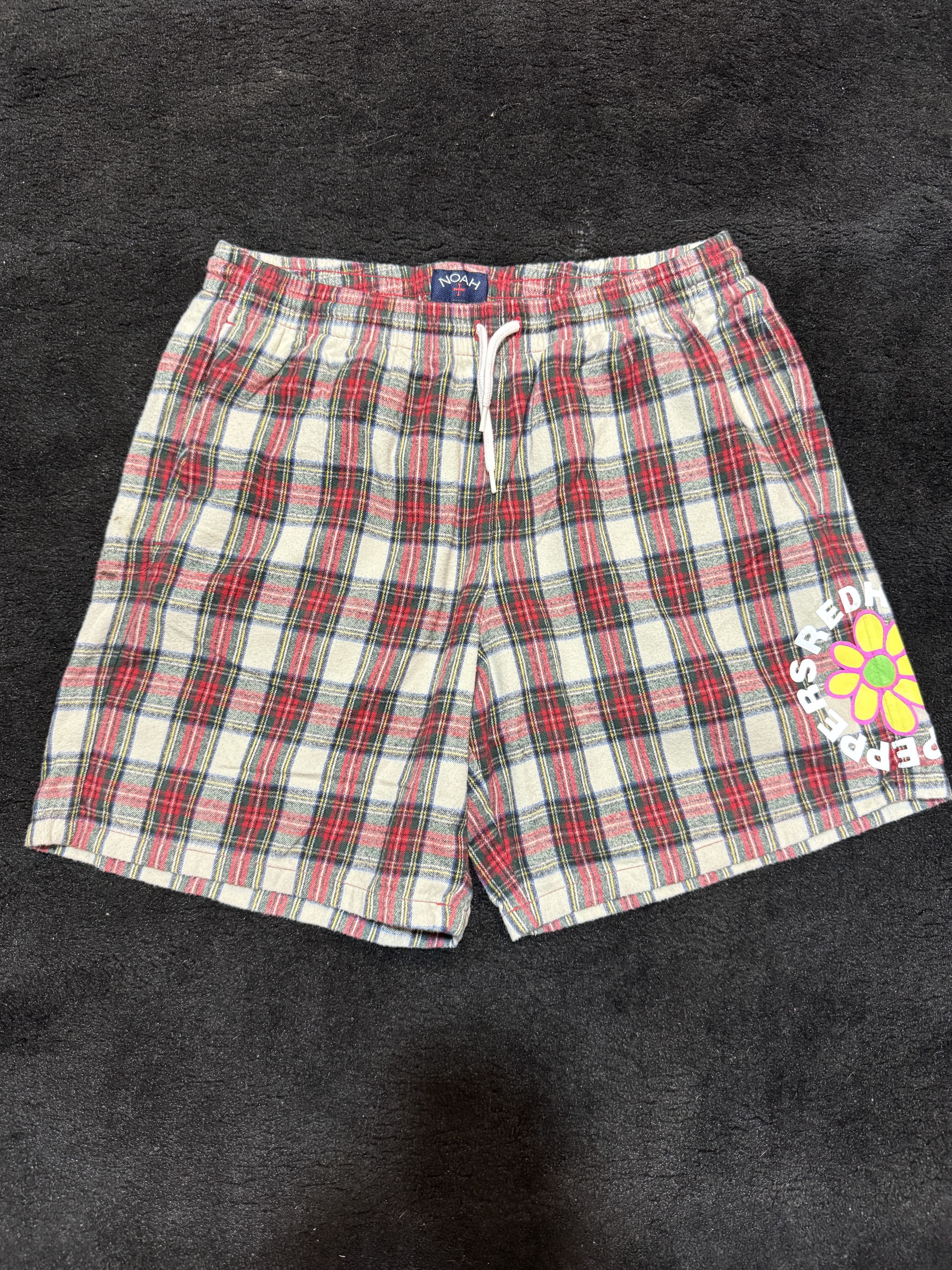 Noah 2022 Noah x Red Hot Chili Peppers Shadow Plain Short Pants Size US 30 / EU 46 - 1 Thumbnail