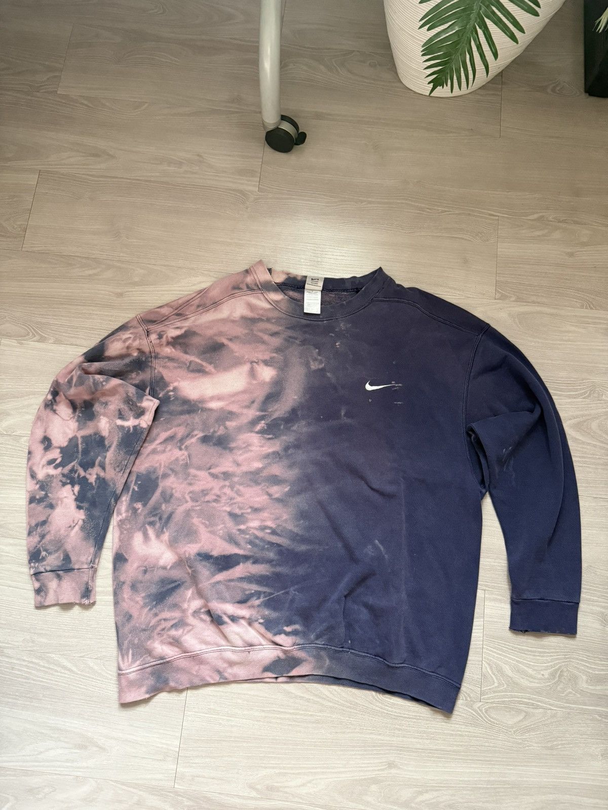 Nike Nike sweatshirt tie dye Size US XL / EU 56 / 4 - 1 Thumbnail