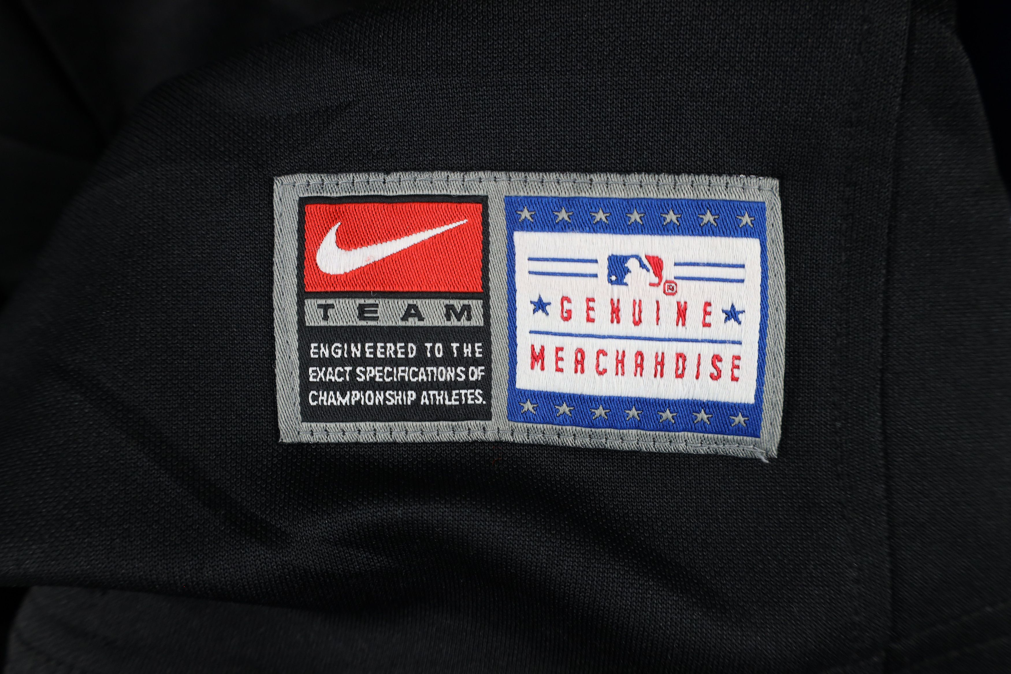 Nike Vintage Nike Diamondbacks Baseball Jersey Black Stitched Size US XL / EU 56 / 4 - 8 Thumbnail
