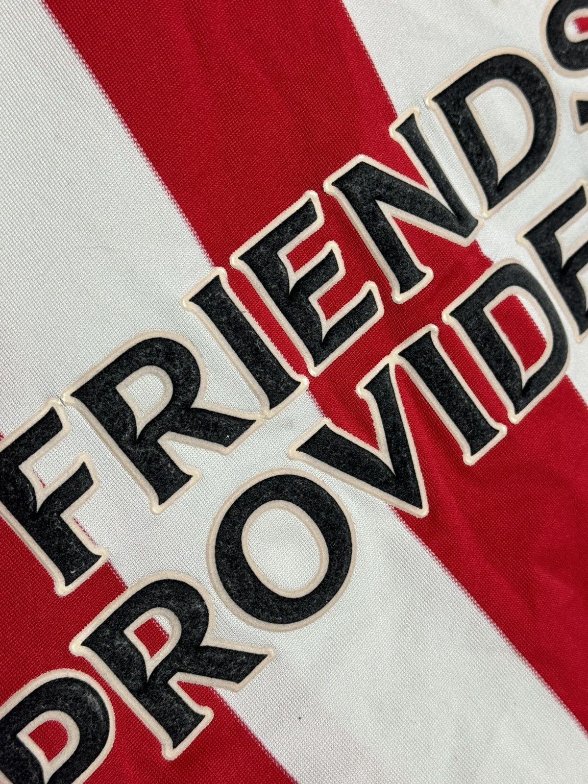 Other Southampton 03/05 Home Football Jersey Size US M / EU 48-50 / 2 - 7 Thumbnail