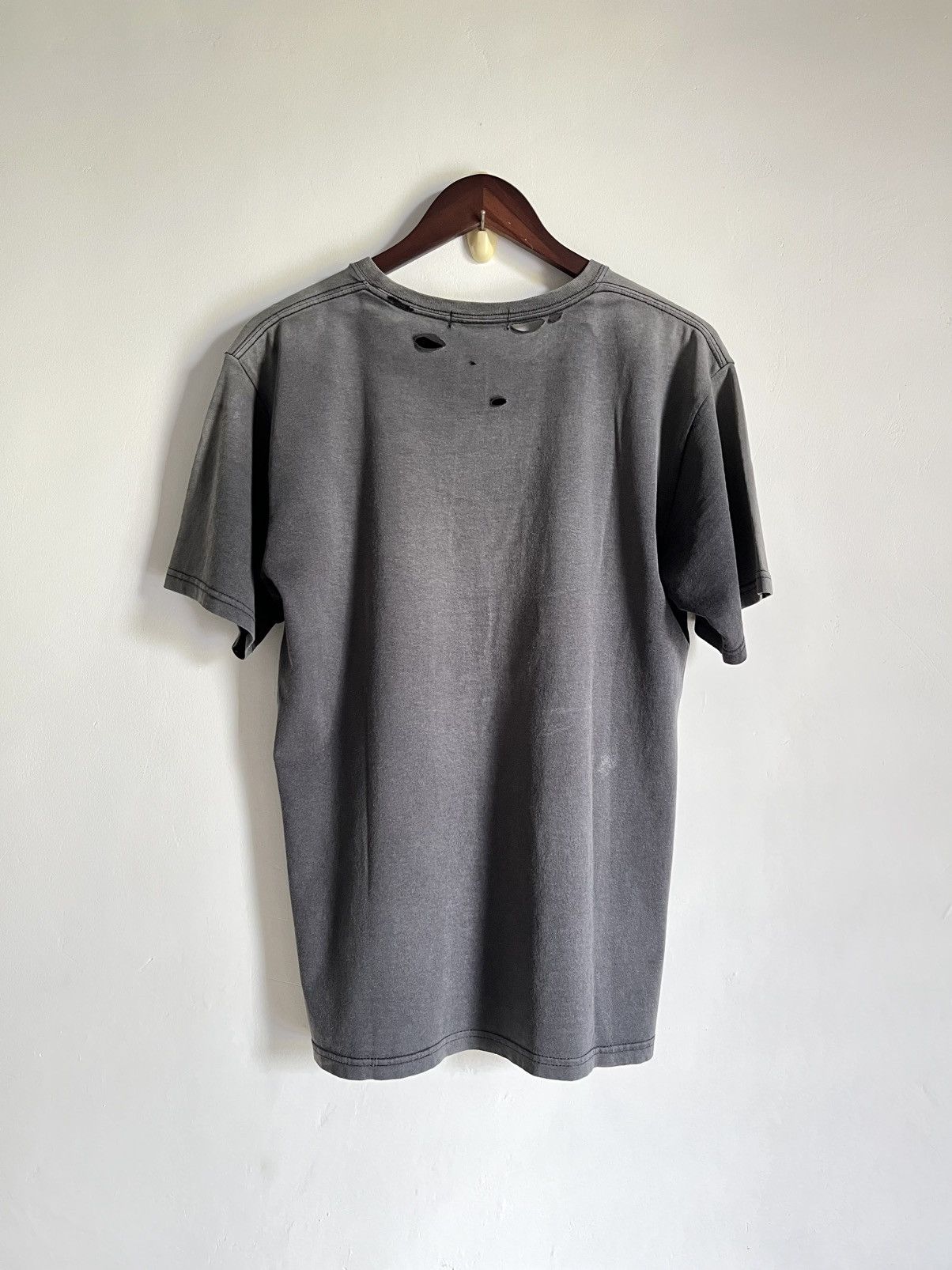 Undercover 2000s Undercover ' We Make Noise ' Thrashed Tee Size US M / EU 48-50 / 2 - 4 Thumbnail