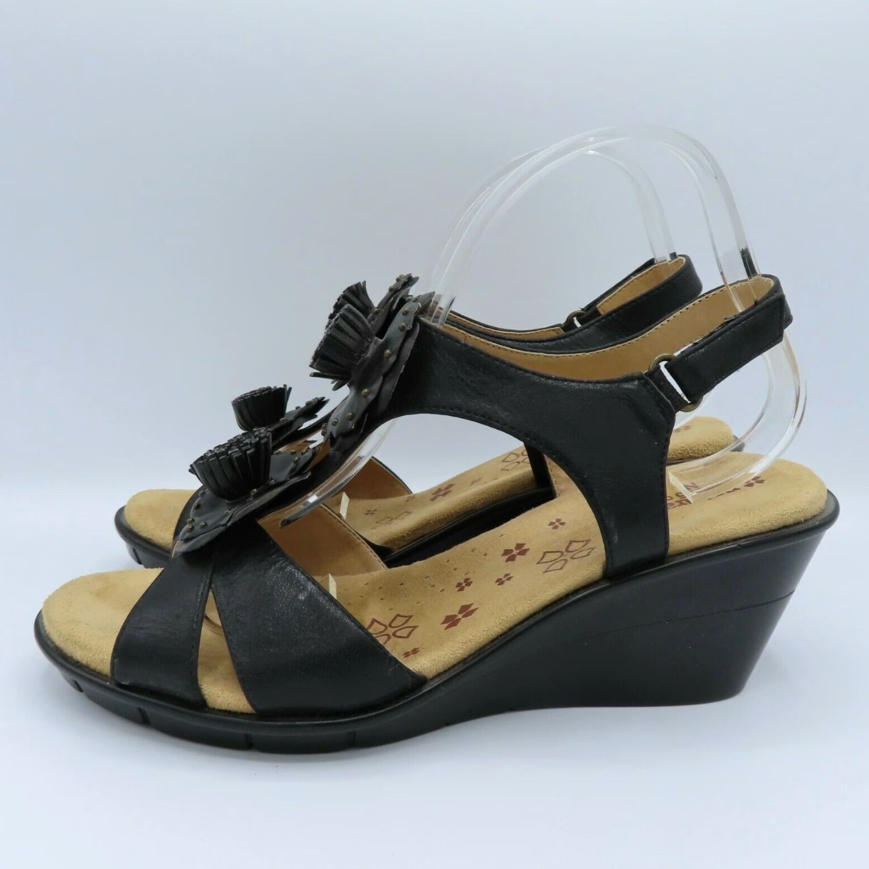 Naturalizer **Naturalizer 10 M Comfort Explorer Women's Black Wedge Sandal** User: **Naturalizer 10 M Comfort Explorer Women's Black Wedge Sandal** Size US 10 / IT 40 - 4 Thumbnail