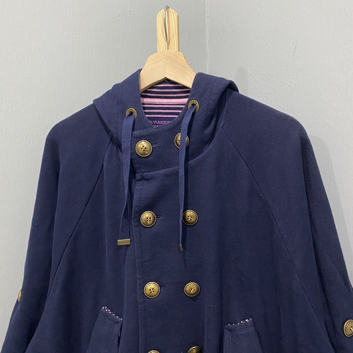 Burberry Vintage Burberry Blue Label Oversize Hood Poncho Cape Jacket Size XS / US 0-2 / IT 36-38 - 4 Thumbnail
