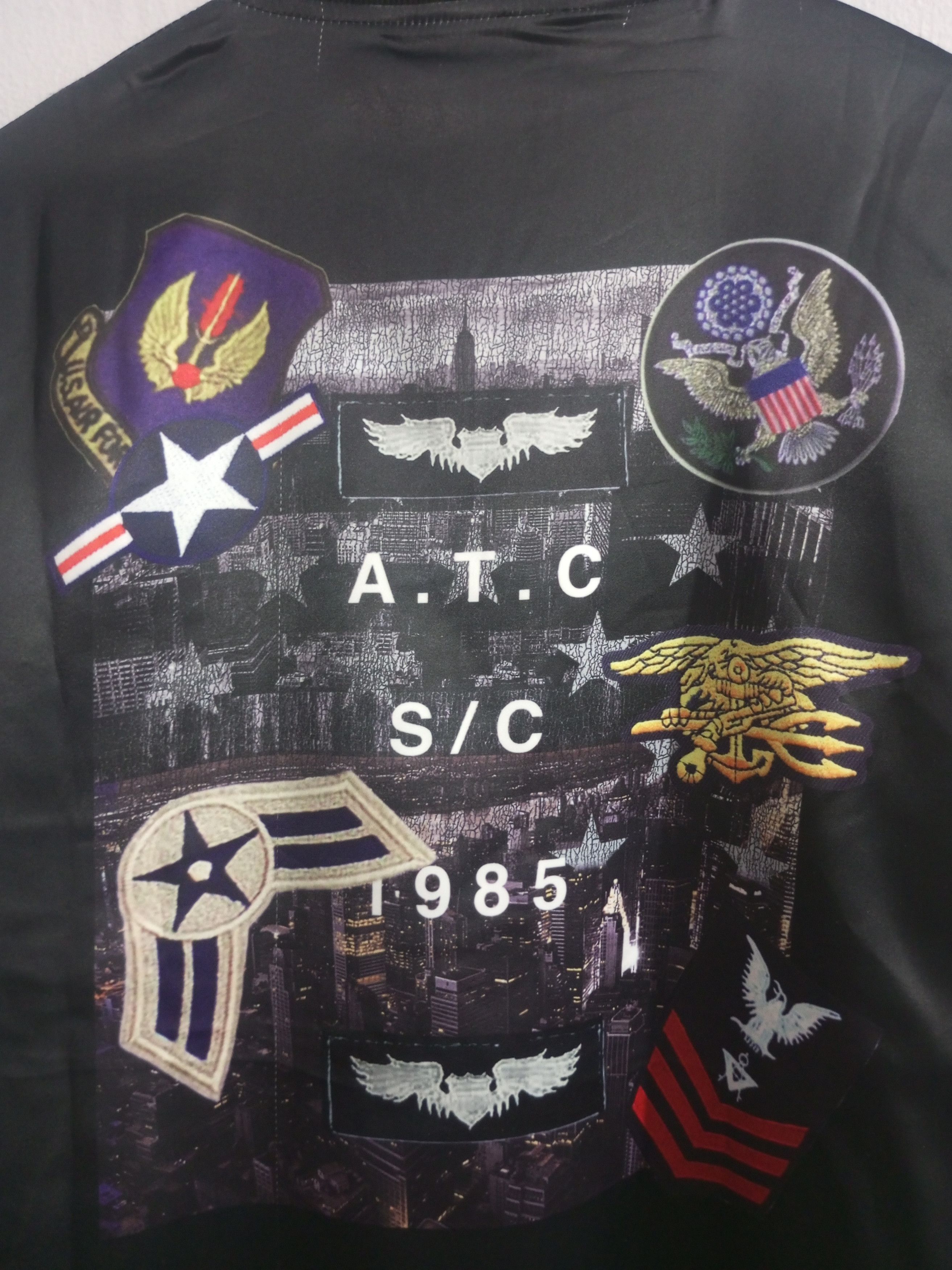 20471120 In the attic military camo bombers jacket Size US L / EU 52-54 / 3 - 9 Thumbnail